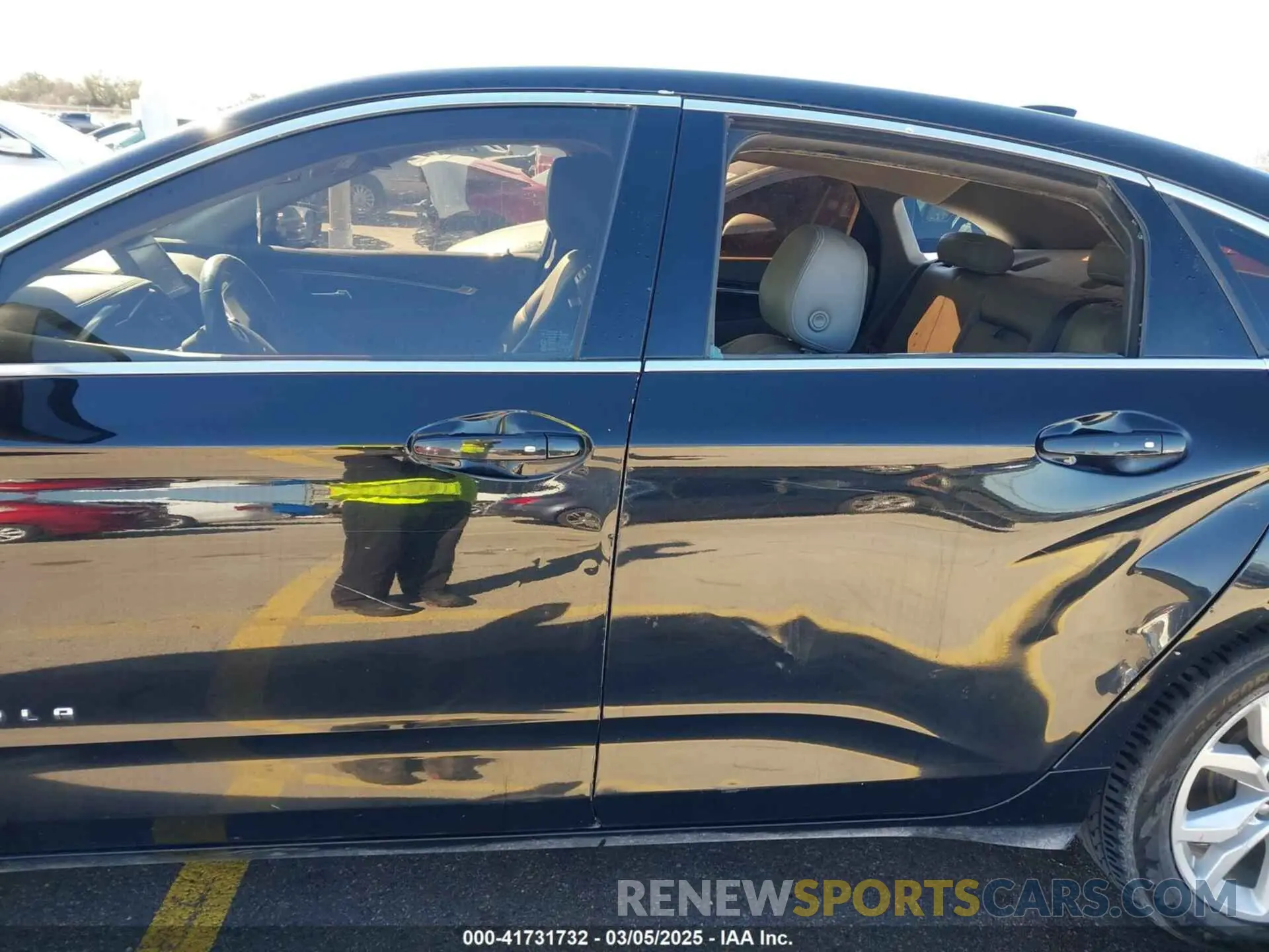 14 Photograph of a damaged car 2G11Z5S33K9113439 CHEVROLET IMPALA 2019