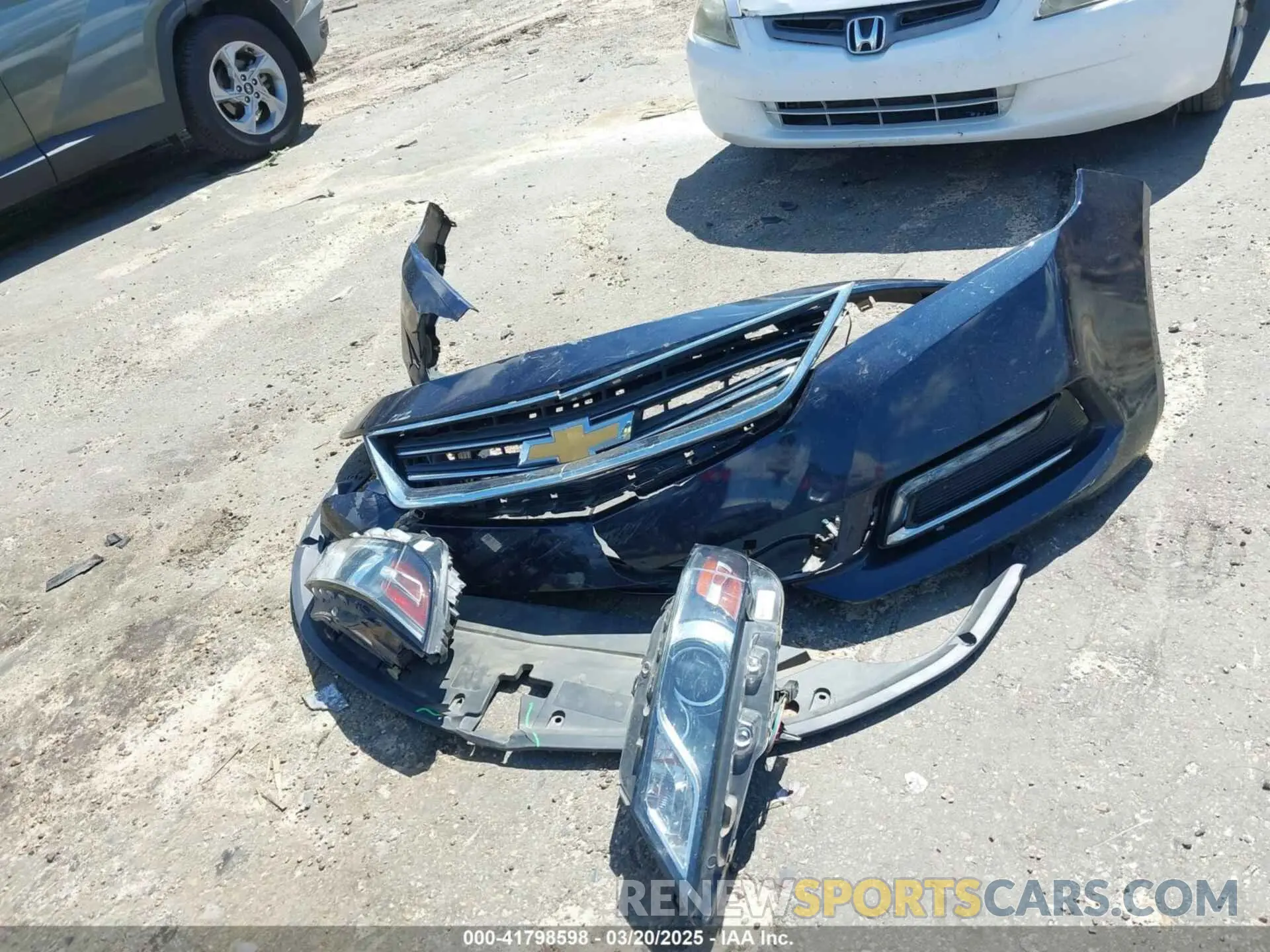 12 Photograph of a damaged car 2G11Z5S34K9119704 CHEVROLET IMPALA 2019