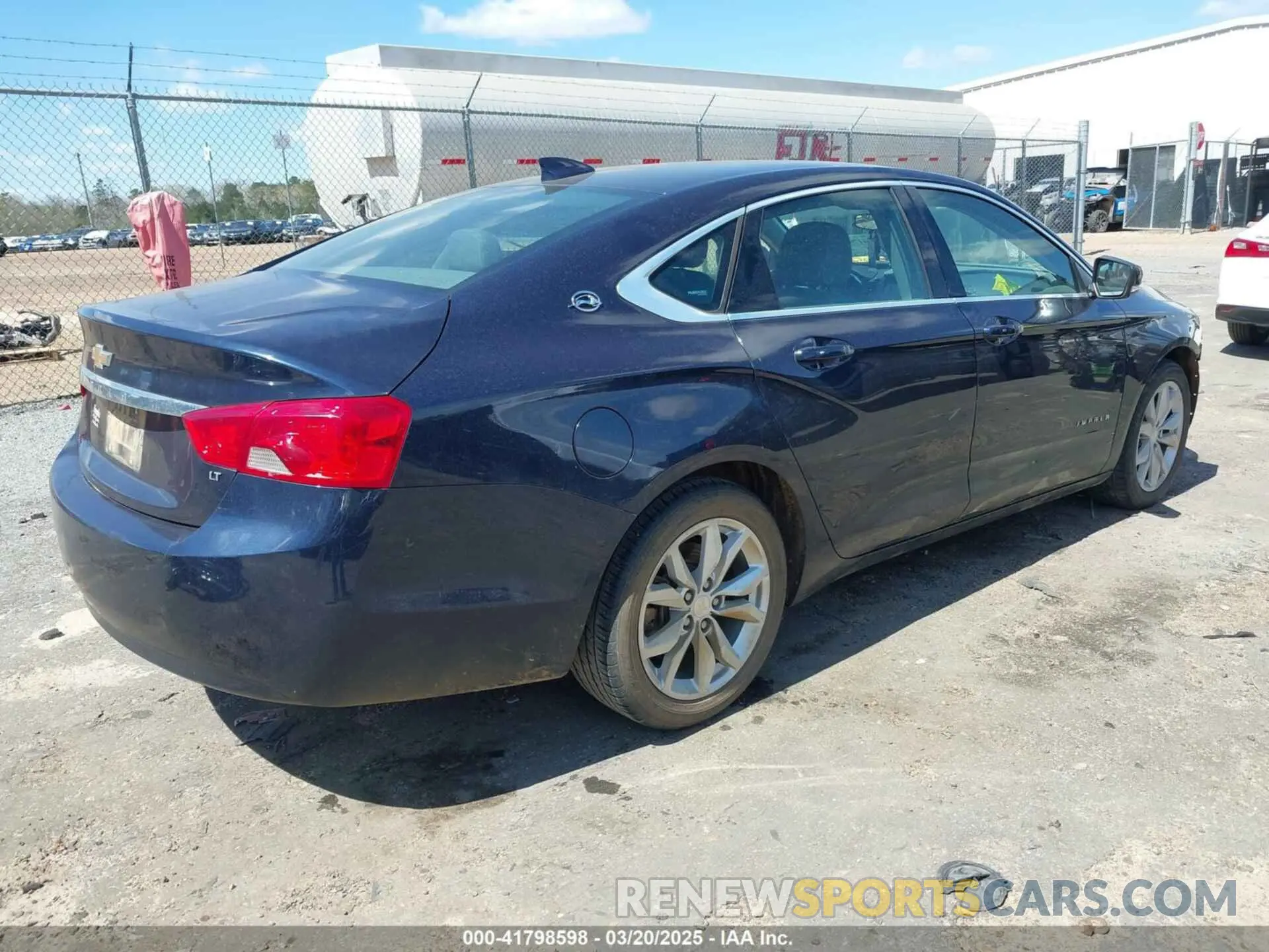 4 Photograph of a damaged car 2G11Z5S34K9119704 CHEVROLET IMPALA 2019