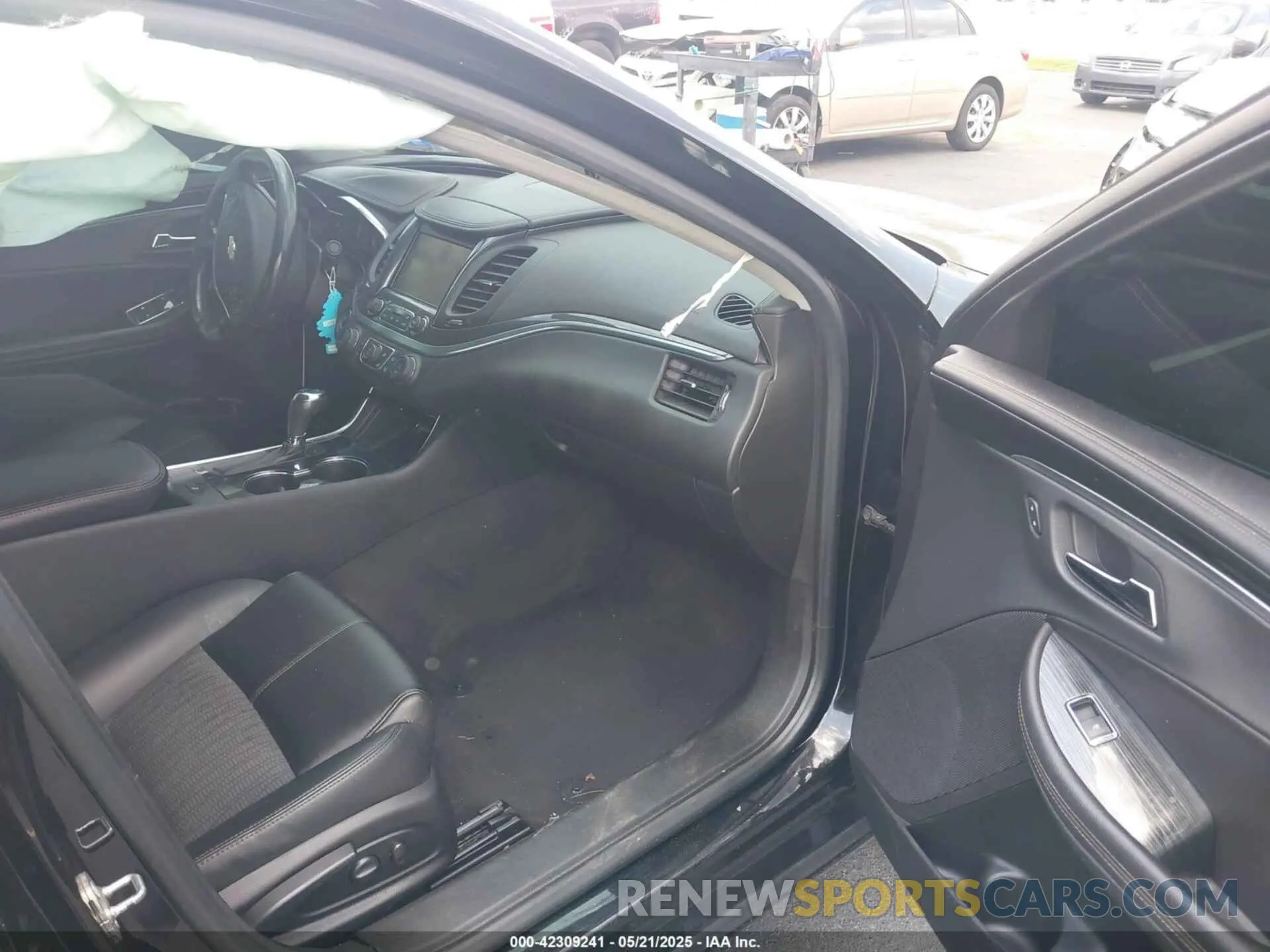 5 Photograph of a damaged car 2G11Z5S36K9107165 CHEVROLET IMPALA 2019