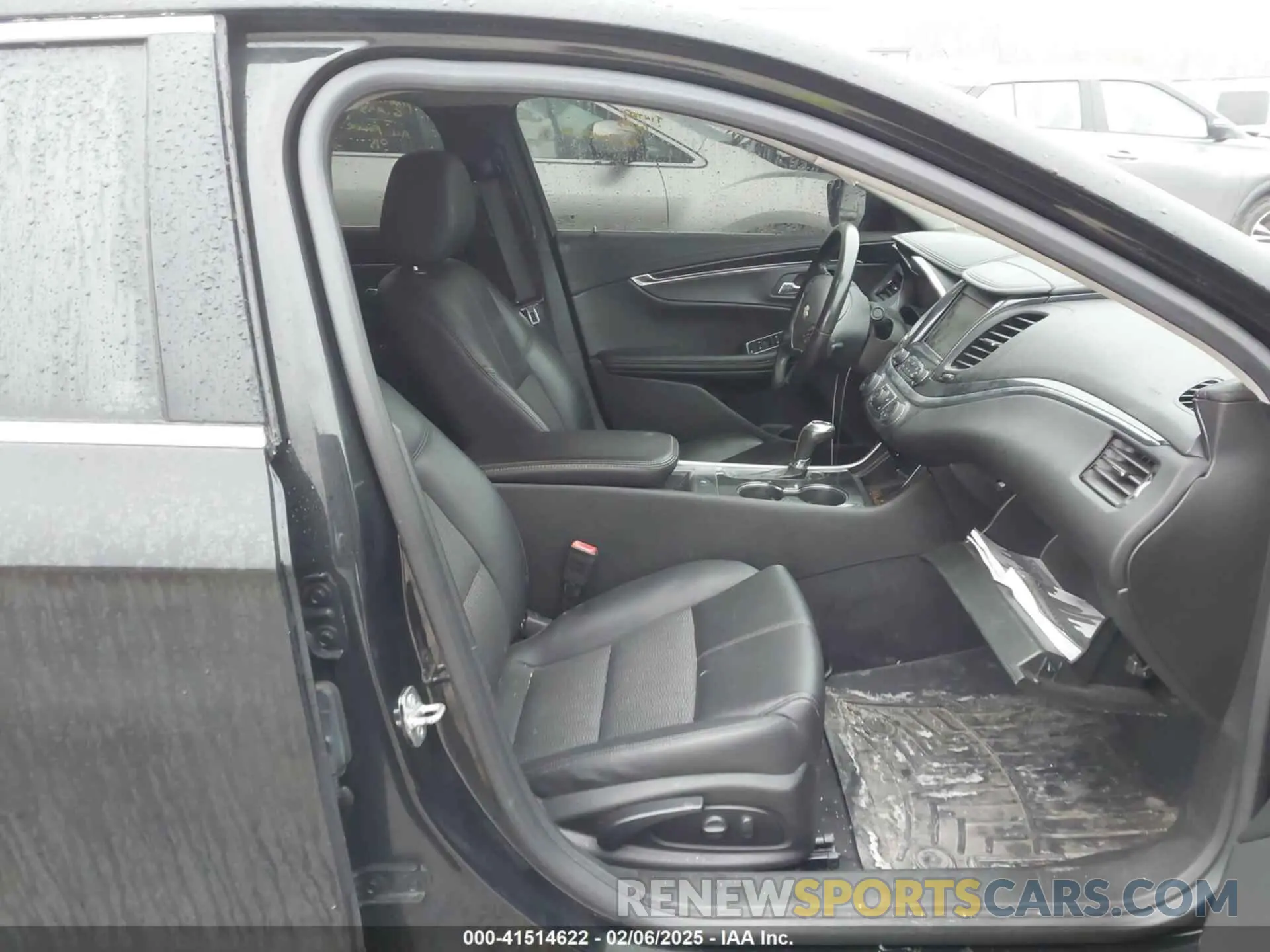 5 Photograph of a damaged car 2G11Z5S37K9133810 CHEVROLET IMPALA 2019