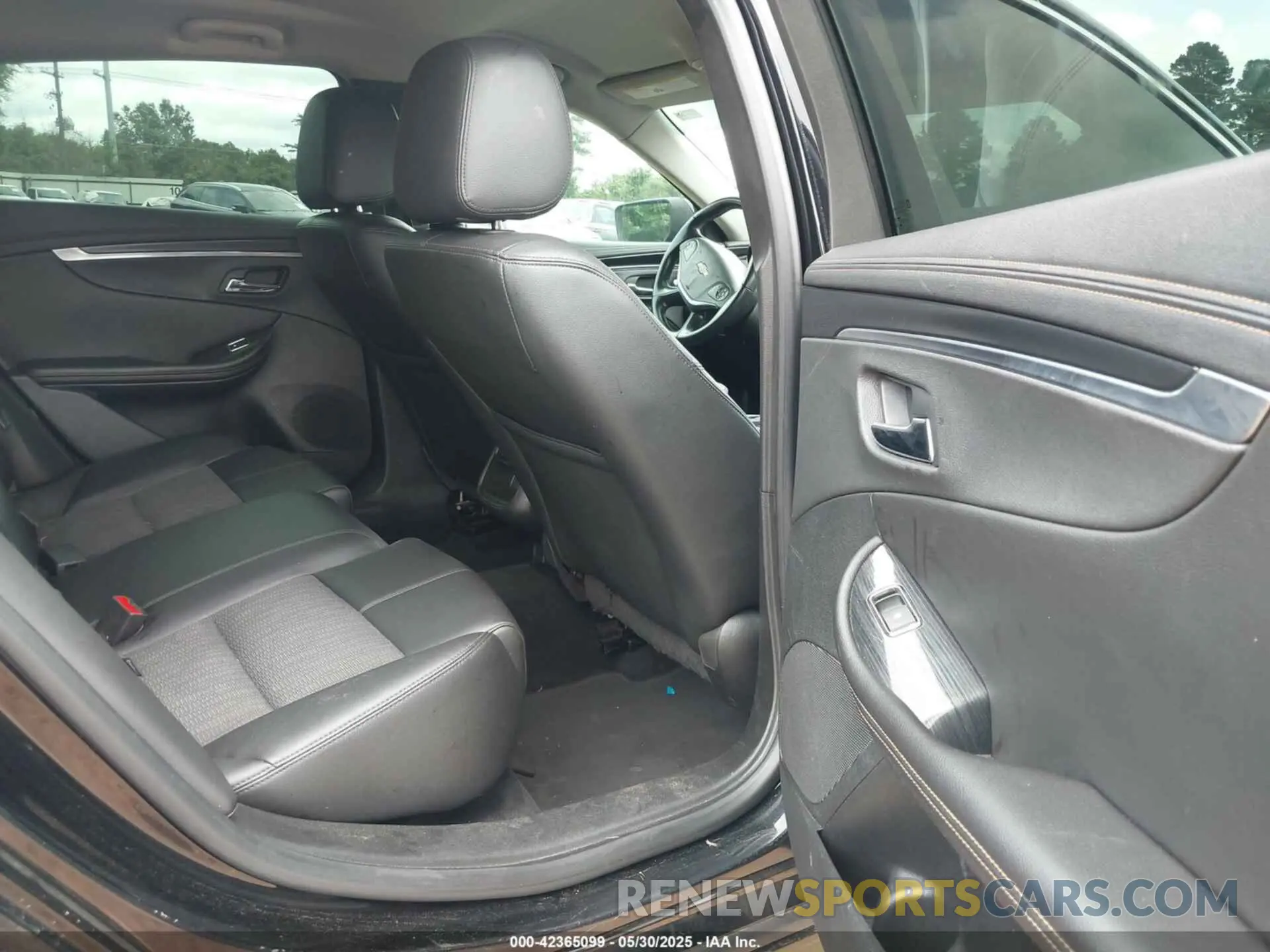 8 Photograph of a damaged car 2G11Z5S38K9114991 CHEVROLET IMPALA 2019