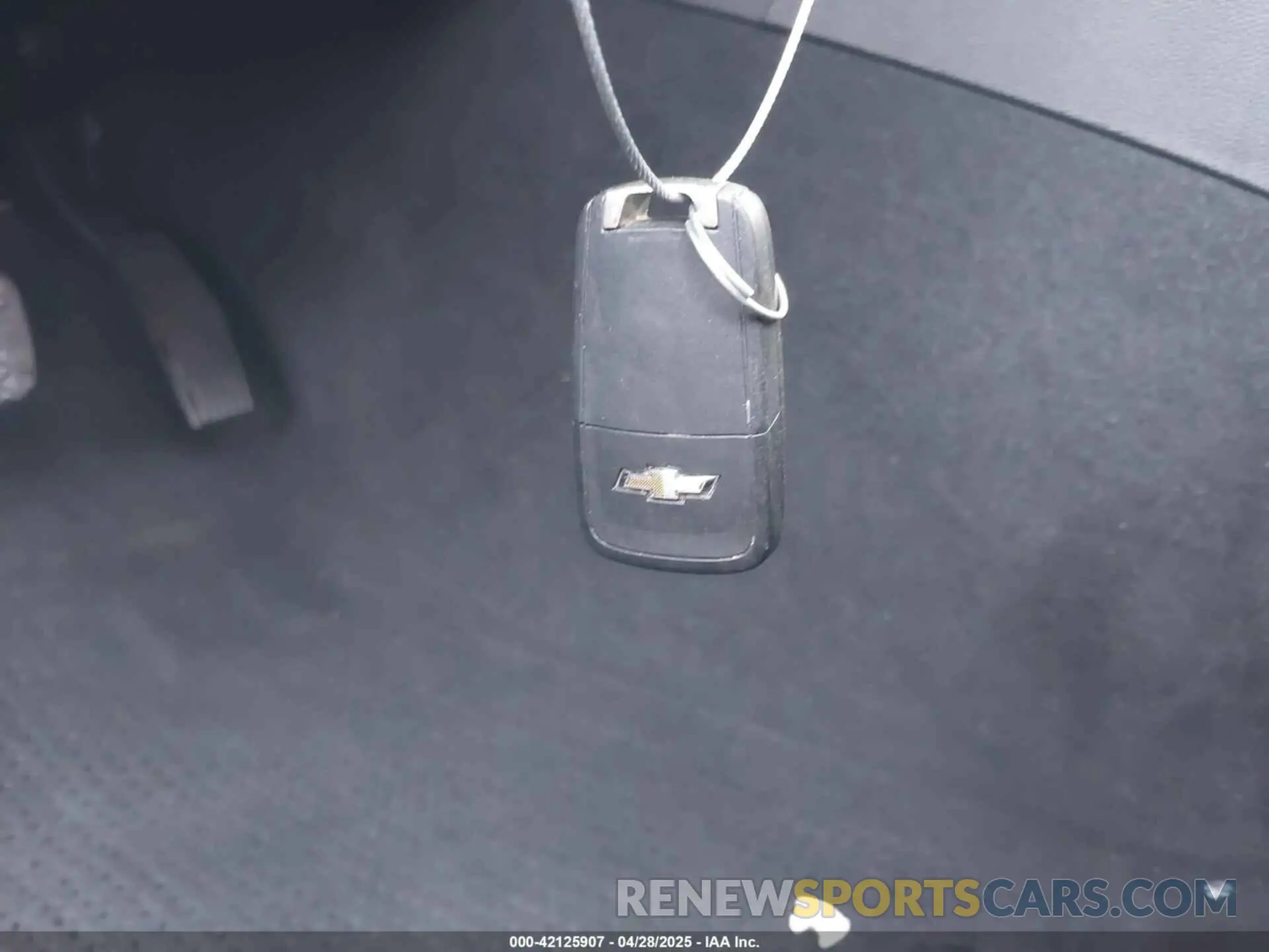 11 Photograph of a damaged car 2G11Z5S38K9128275 CHEVROLET IMPALA 2019