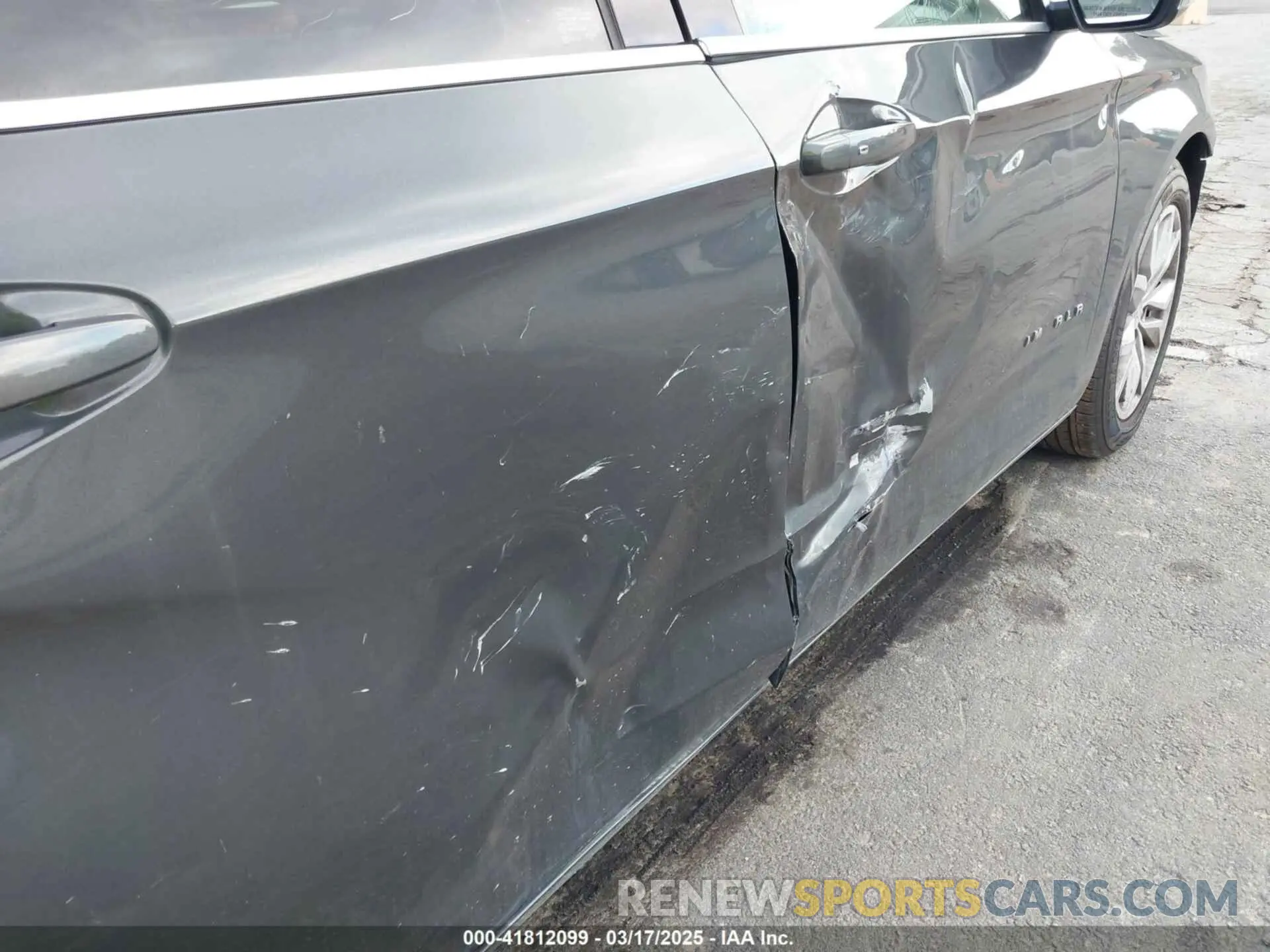 18 Photograph of a damaged car 2G11Z5S39K9103675 CHEVROLET IMPALA 2019