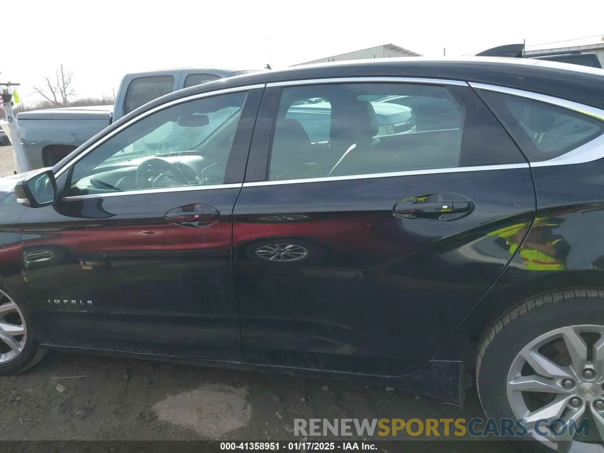 14 Photograph of a damaged car 2G11Z5SA1K9133722 CHEVROLET IMPALA 2019