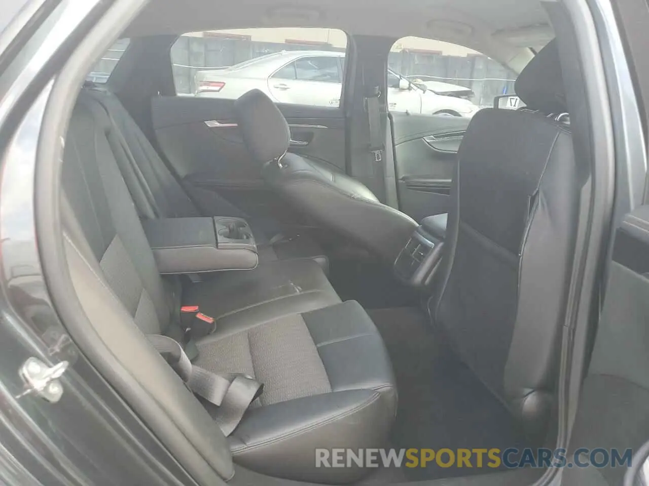 10 Photograph of a damaged car 2G11Z5SA4K9118910 CHEVROLET IMPALA 2019