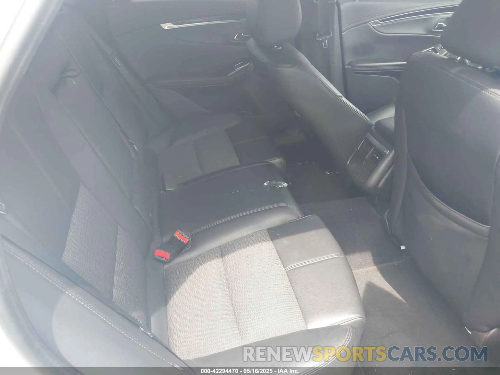 8 Photograph of a damaged car 2G11Z5SA5K9122979 CHEVROLET IMPALA 2019