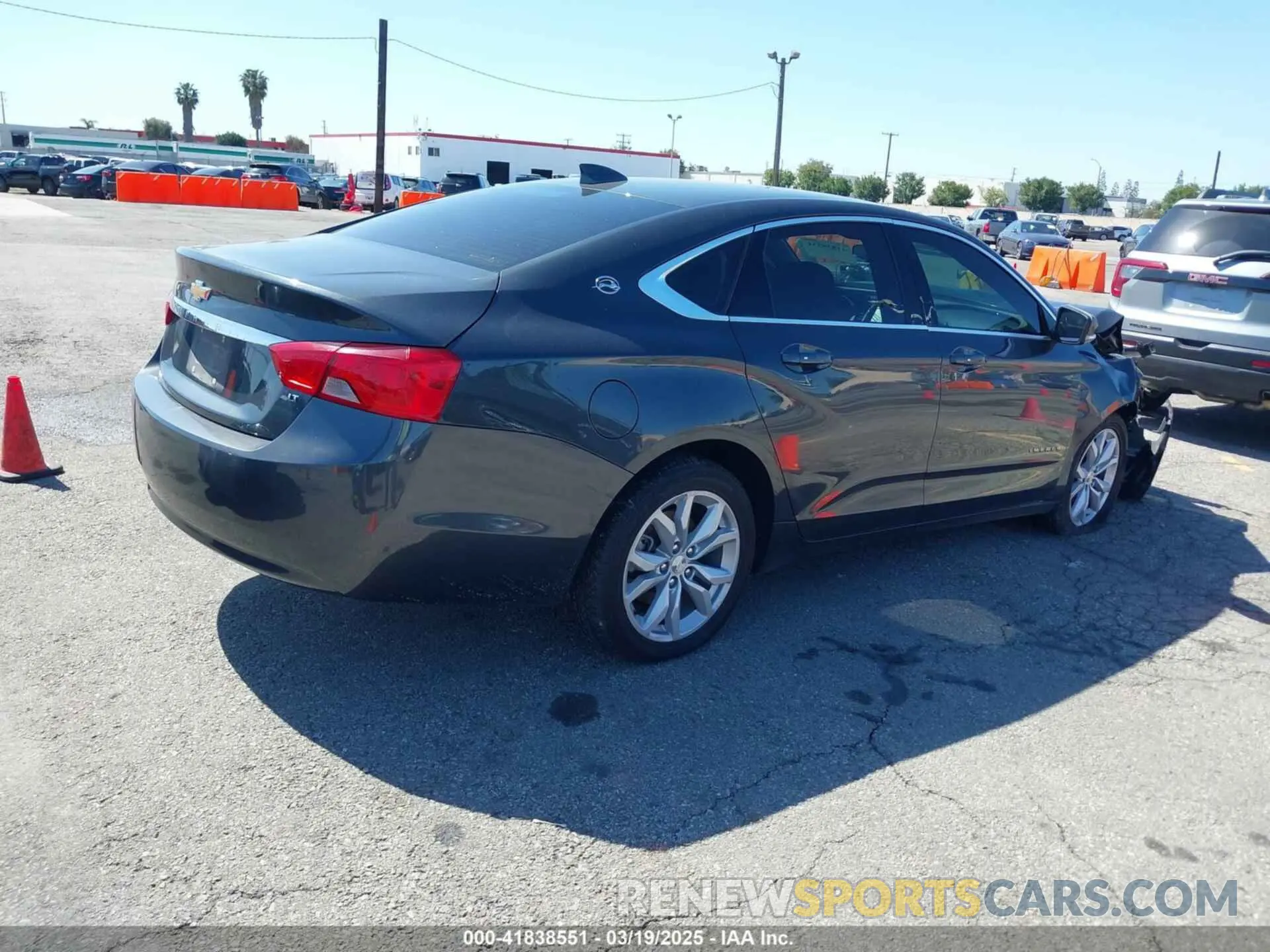 4 Photograph of a damaged car 2G11Z5SA5K9140737 CHEVROLET IMPALA 2019