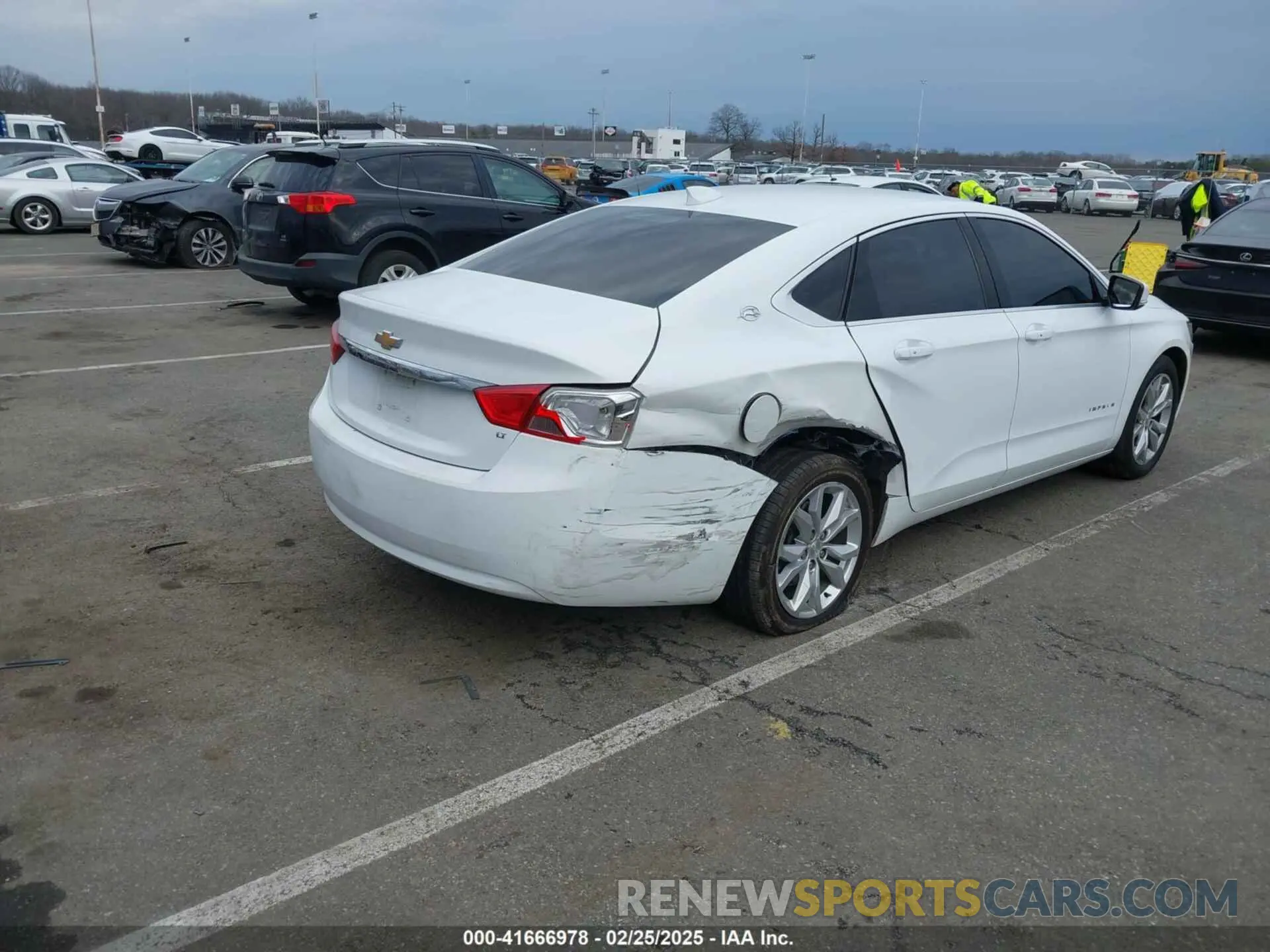 4 Photograph of a damaged car 2G11Z5SA6K9148202 CHEVROLET IMPALA 2019