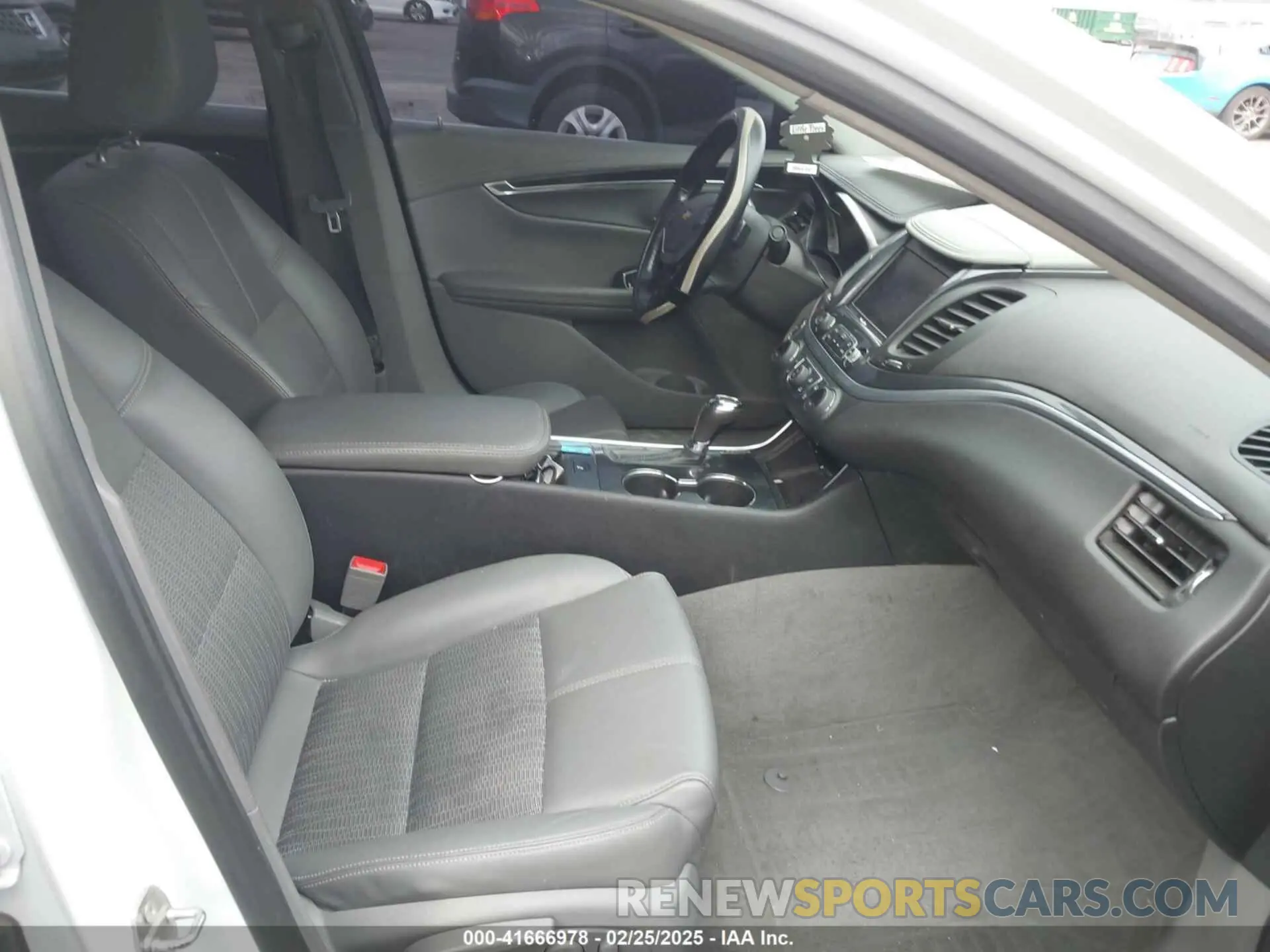 5 Photograph of a damaged car 2G11Z5SA6K9148202 CHEVROLET IMPALA 2019