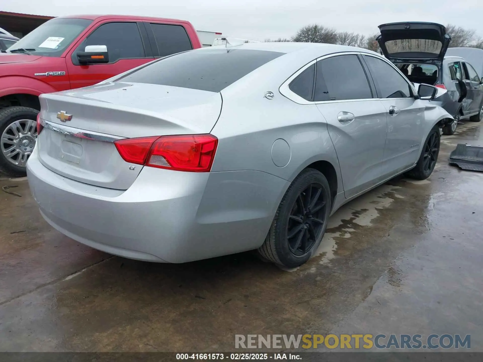 4 Photograph of a damaged car 2G11Z5SA7K9142585 CHEVROLET IMPALA 2019