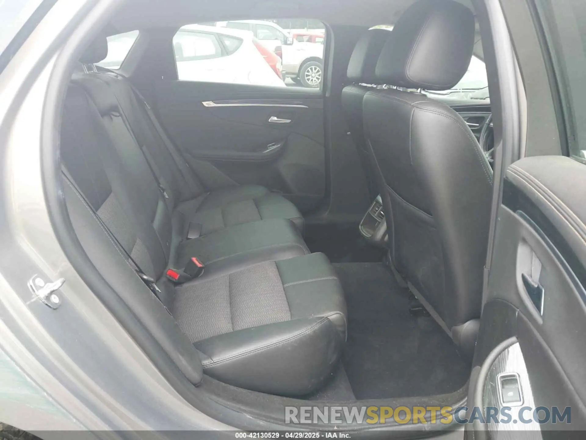 8 Photograph of a damaged car 2G11Z5SA9K9144063 CHEVROLET IMPALA 2019