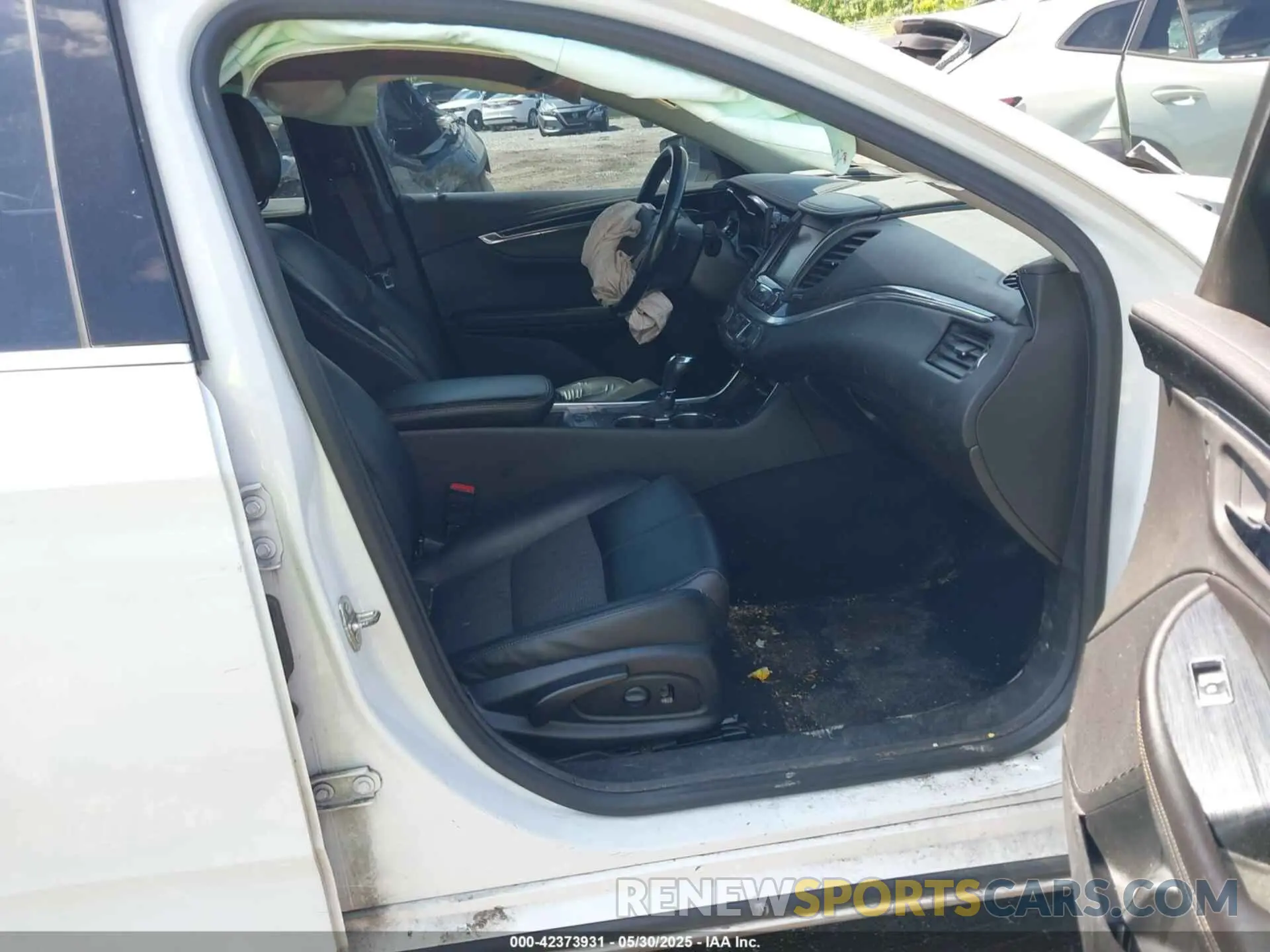 5 Photograph of a damaged car 2G11Z5SAXK9121732 CHEVROLET IMPALA 2019