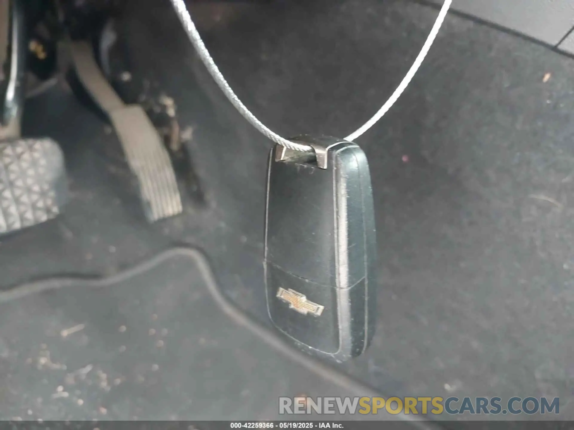 11 Photograph of a damaged car 2G11Z5SAXK9135498 CHEVROLET IMPALA 2019