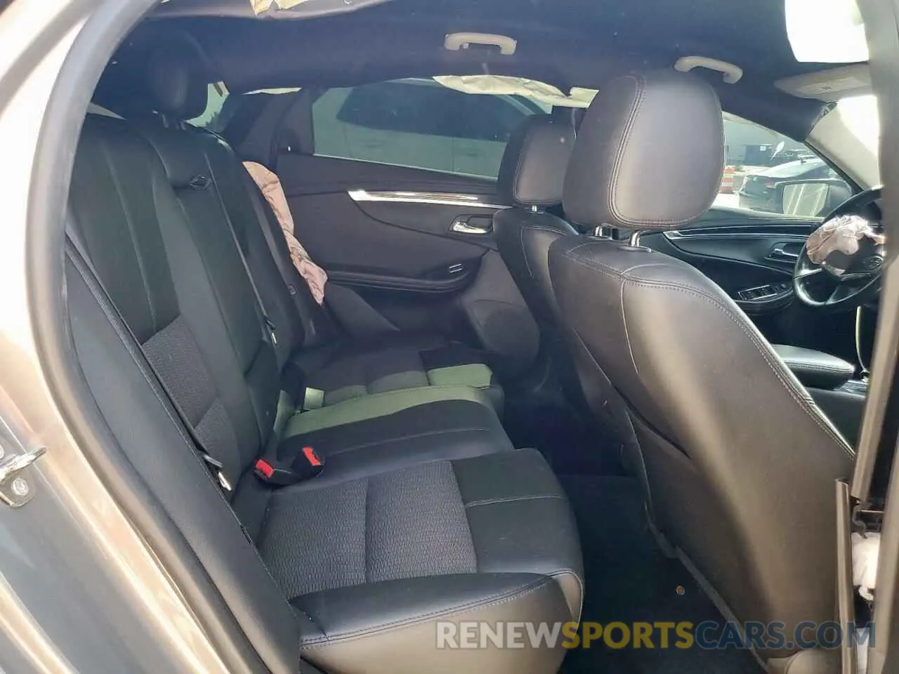 10 Photograph of a damaged car 2G11Z5SAXK9149451 CHEVROLET IMPALA 2019