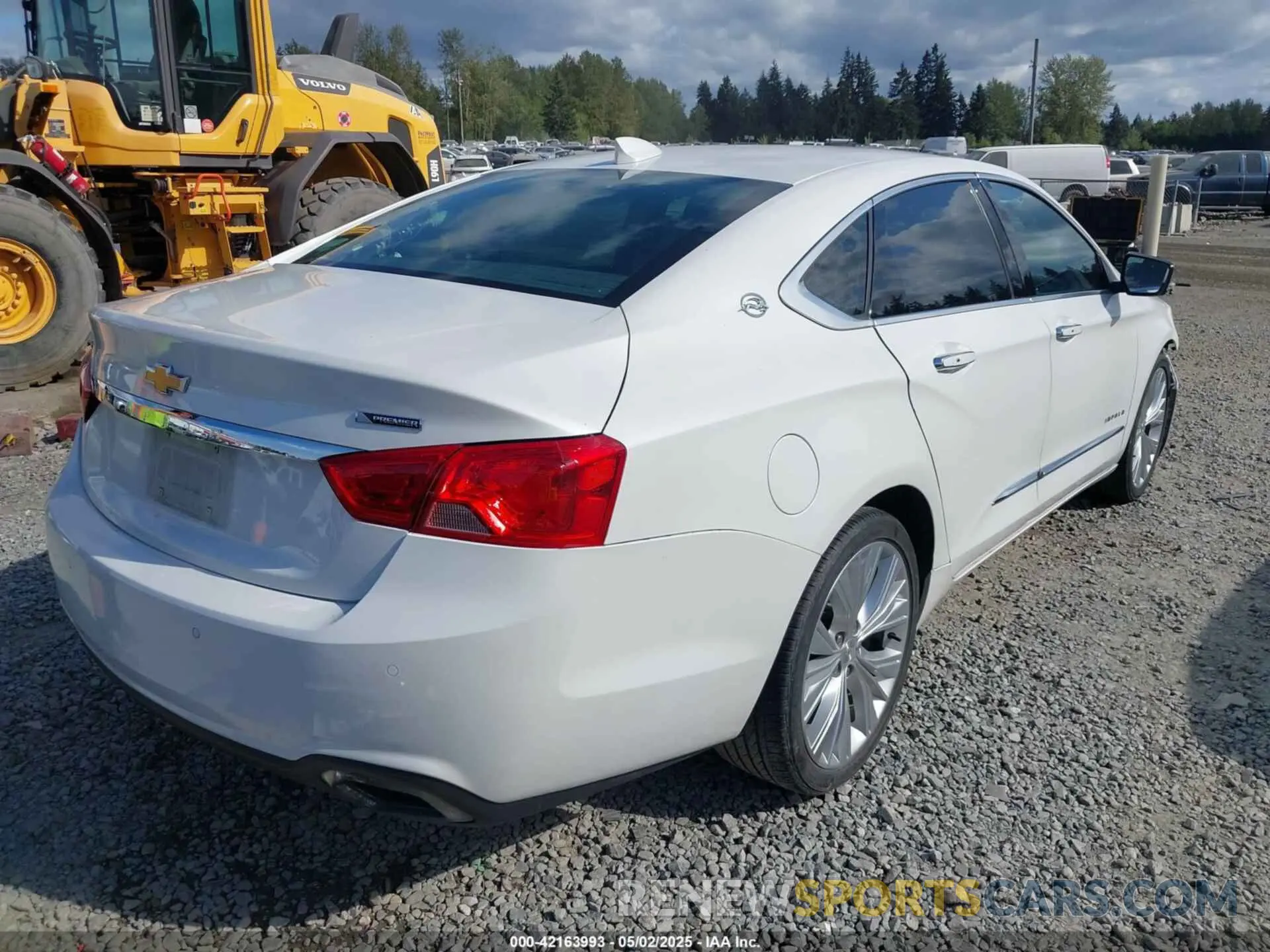 4 Photograph of a damaged car 1G1105S35LU114770 CHEVROLET IMPALA 2020
