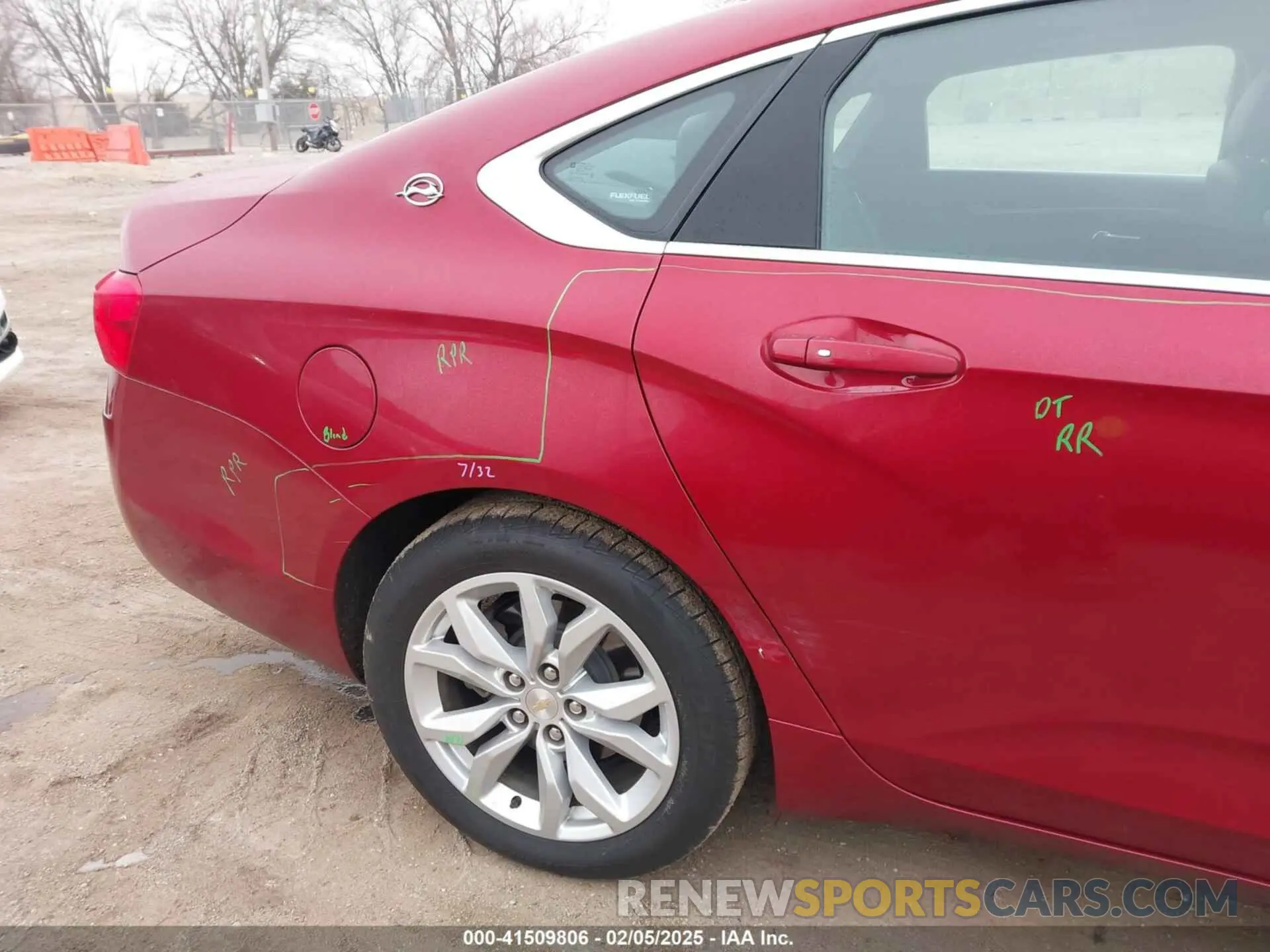 18 Photograph of a damaged car 2G11Z5S31L9101422 CHEVROLET IMPALA 2020