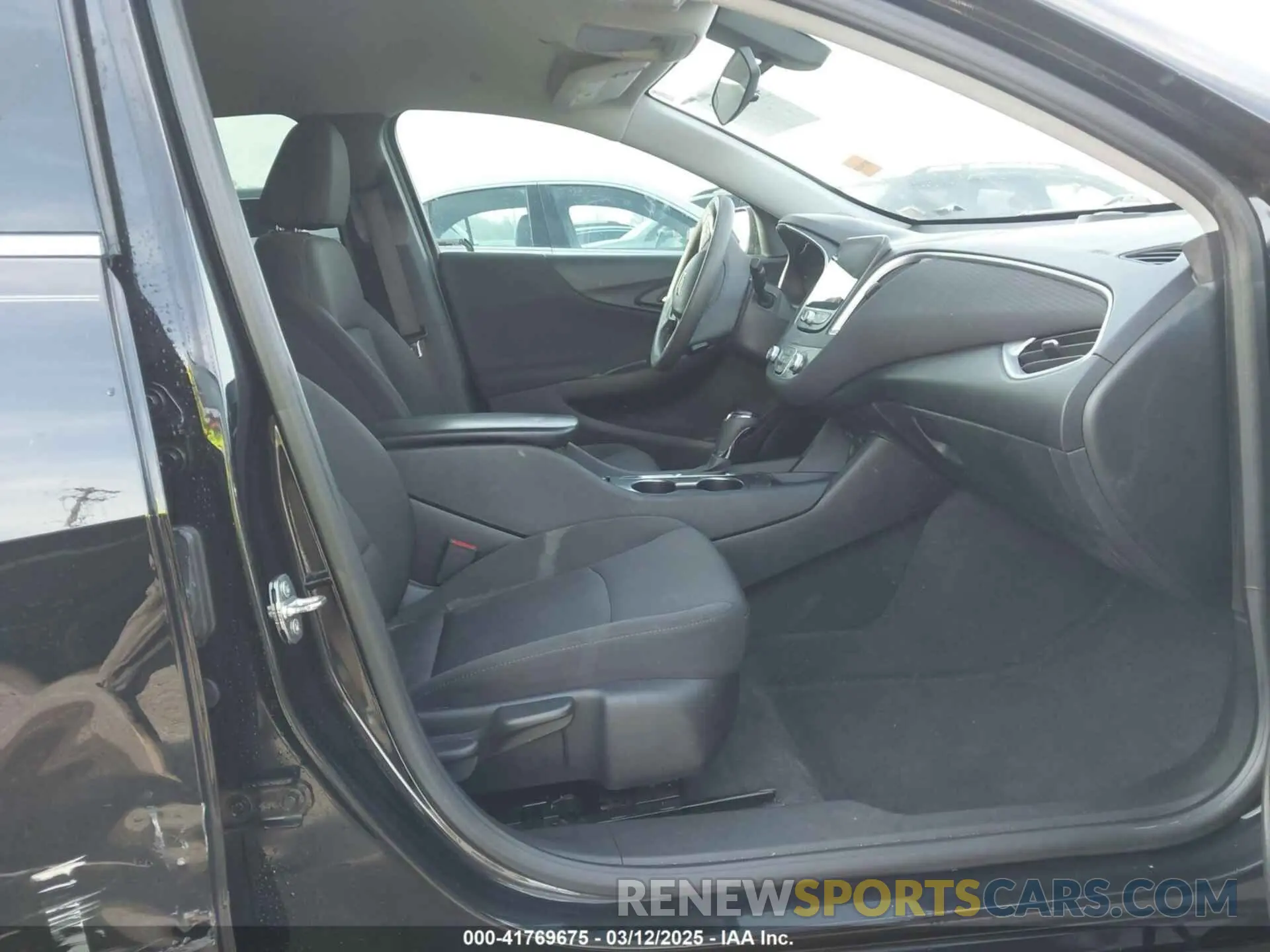 5 Photograph of a damaged car 1G1ZB5ST0KF215845 CHEVROLET MALIBU 2019