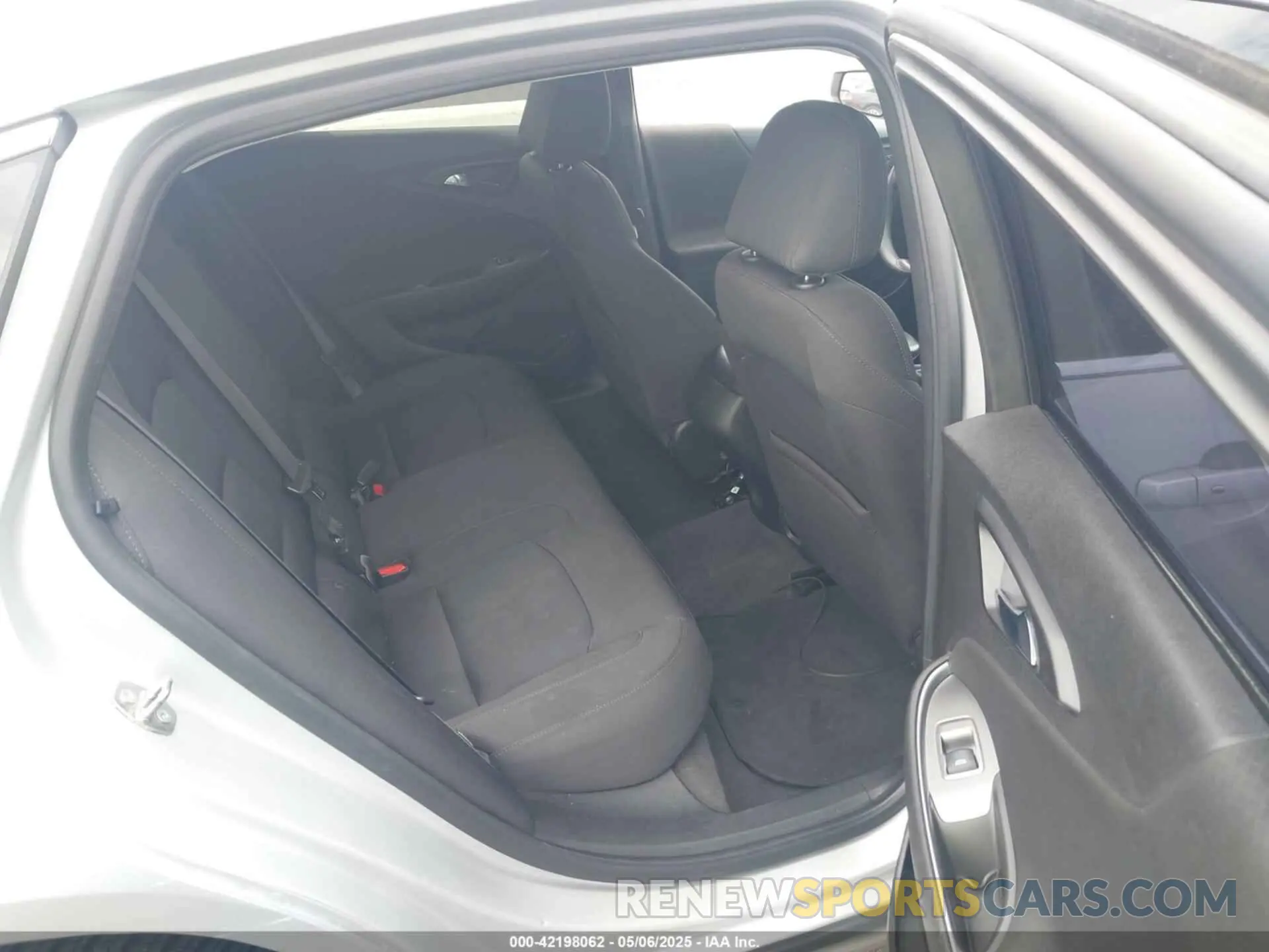 8 Photograph of a damaged car 1G1ZB5ST0KF217739 CHEVROLET MALIBU 2019