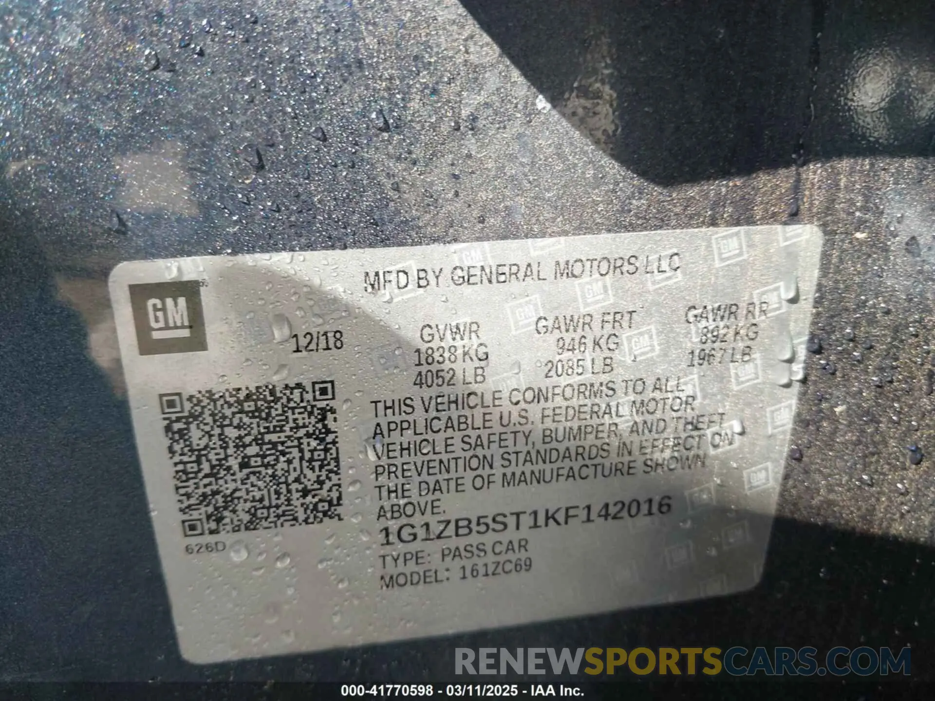 9 Photograph of a damaged car 1G1ZB5ST1KF142016 CHEVROLET MALIBU 2019