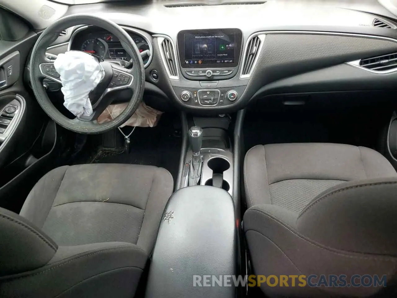 8 Photograph of a damaged car 1G1ZB5ST1KF183245 CHEVROLET MALIBU 2019