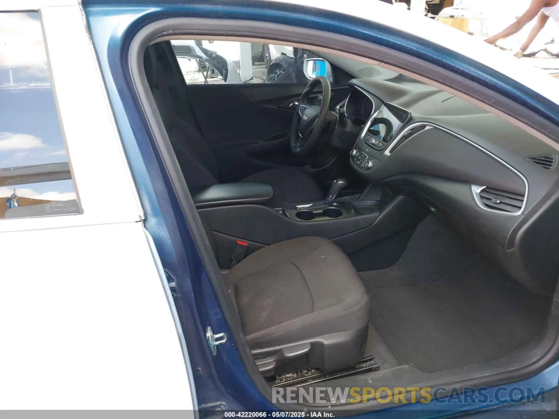 5 Photograph of a damaged car 1G1ZB5ST1KF214994 CHEVROLET MALIBU 2019