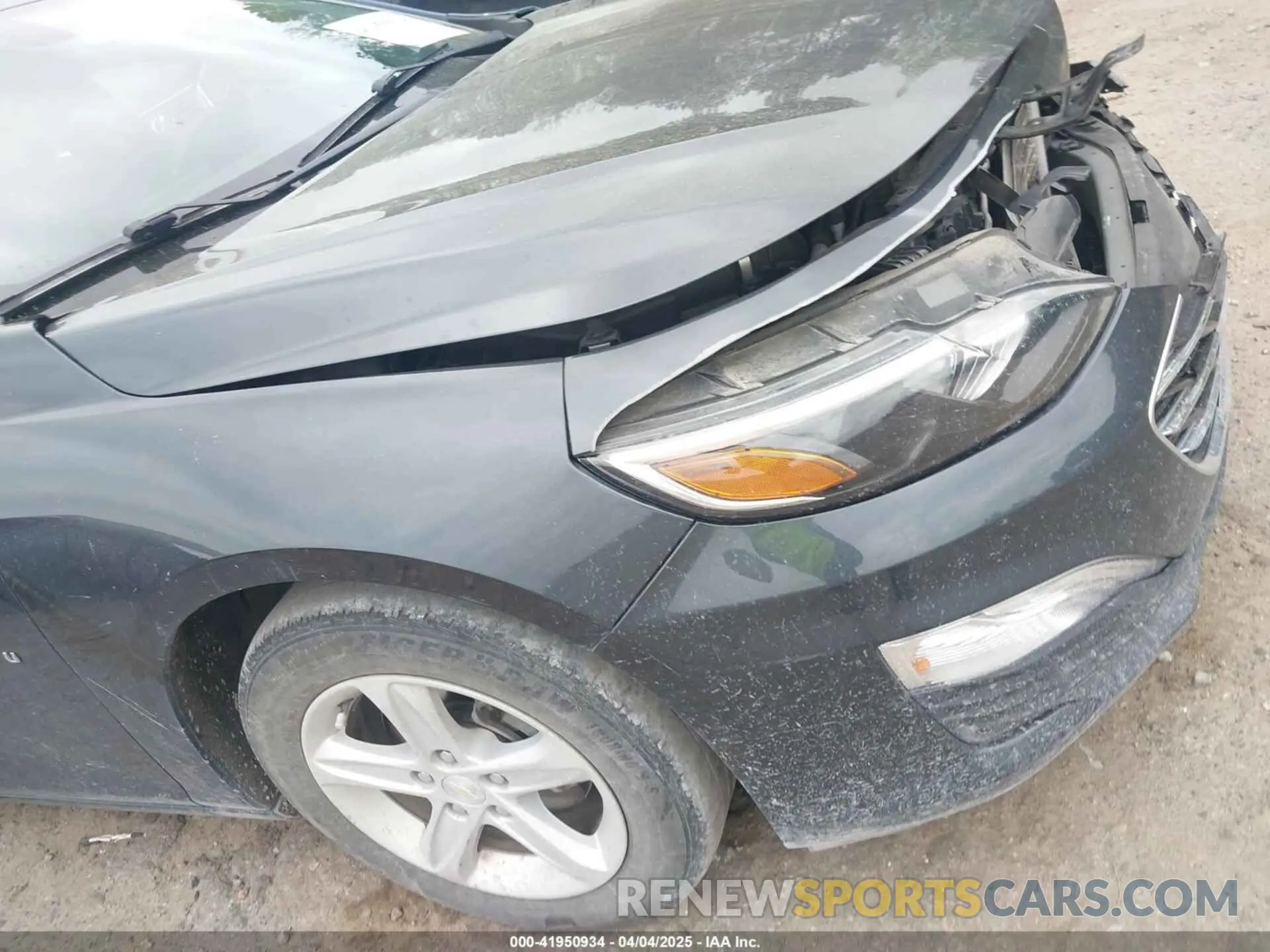 18 Photograph of a damaged car 1G1ZB5ST3KF187099 CHEVROLET MALIBU 2019