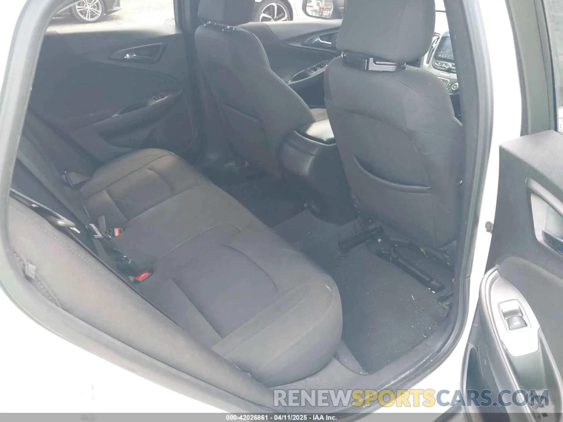 8 Photograph of a damaged car 1G1ZB5ST3KF215631 CHEVROLET MALIBU 2019