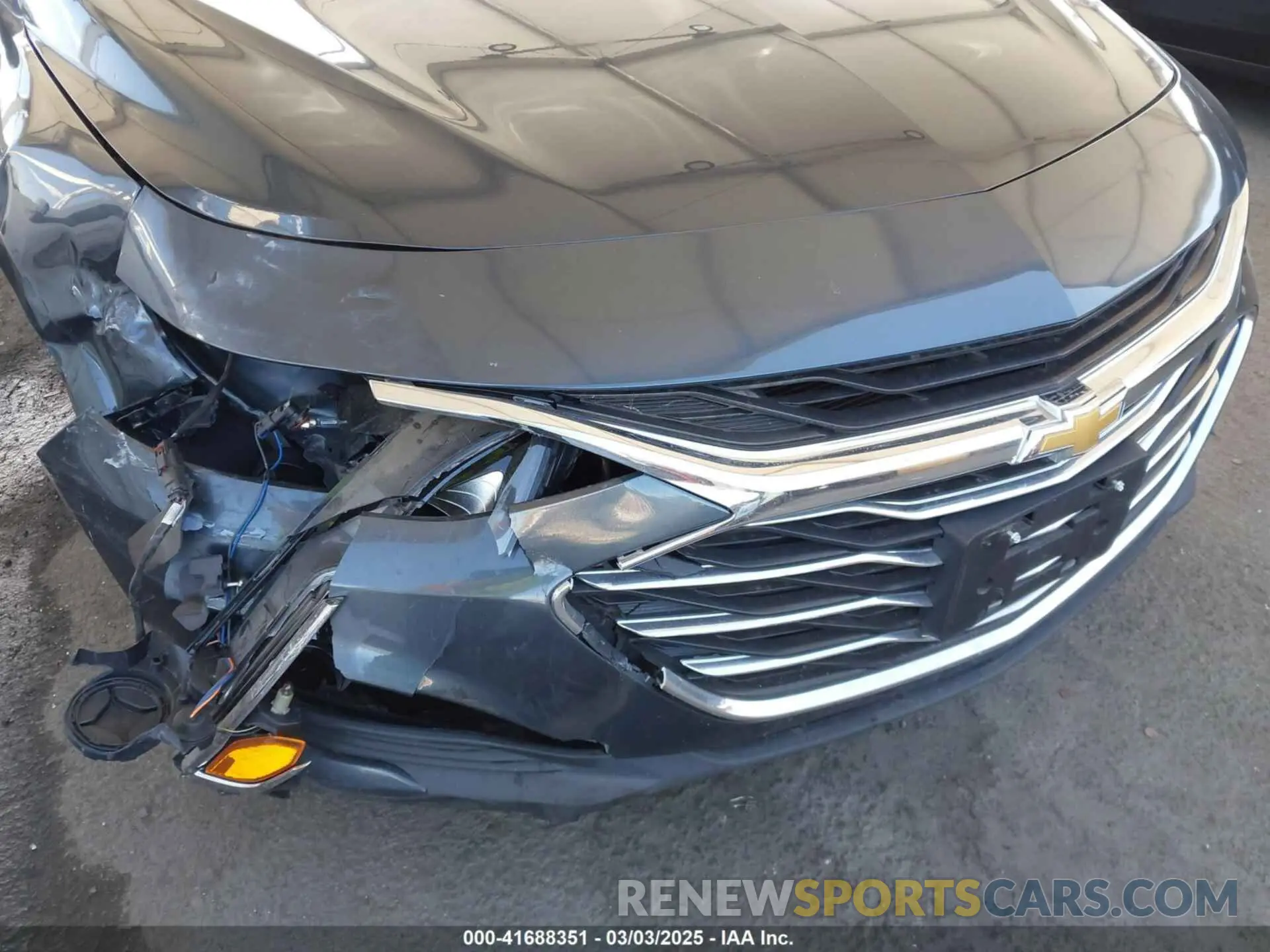 17 Photograph of a damaged car 1G1ZB5ST4KF143712 CHEVROLET MALIBU 2019