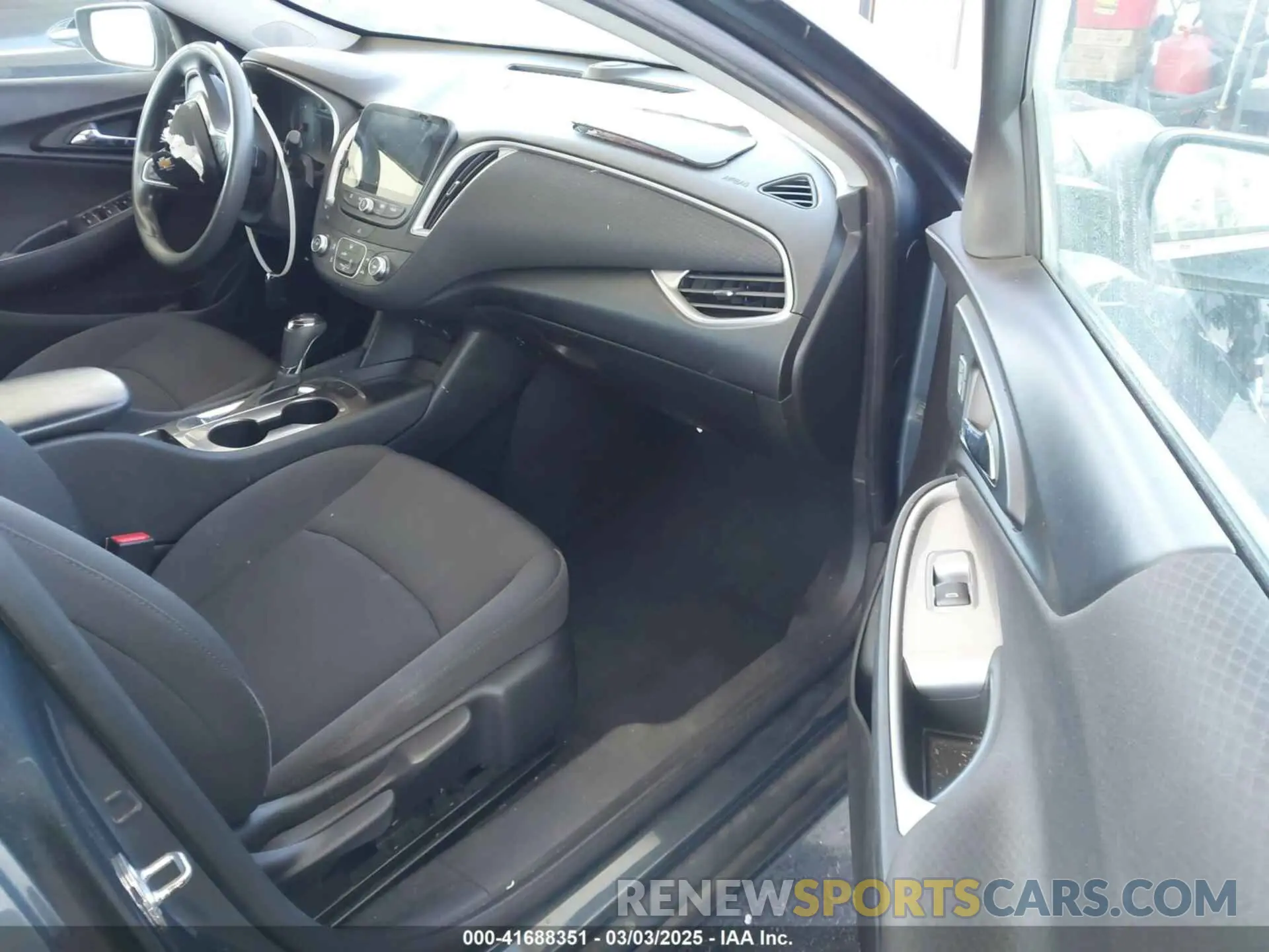 5 Photograph of a damaged car 1G1ZB5ST4KF143712 CHEVROLET MALIBU 2019