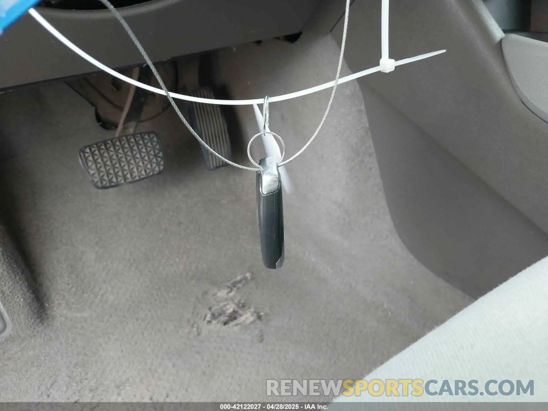 11 Photograph of a damaged car 1G1ZB5ST5KF141614 CHEVROLET MALIBU 2019