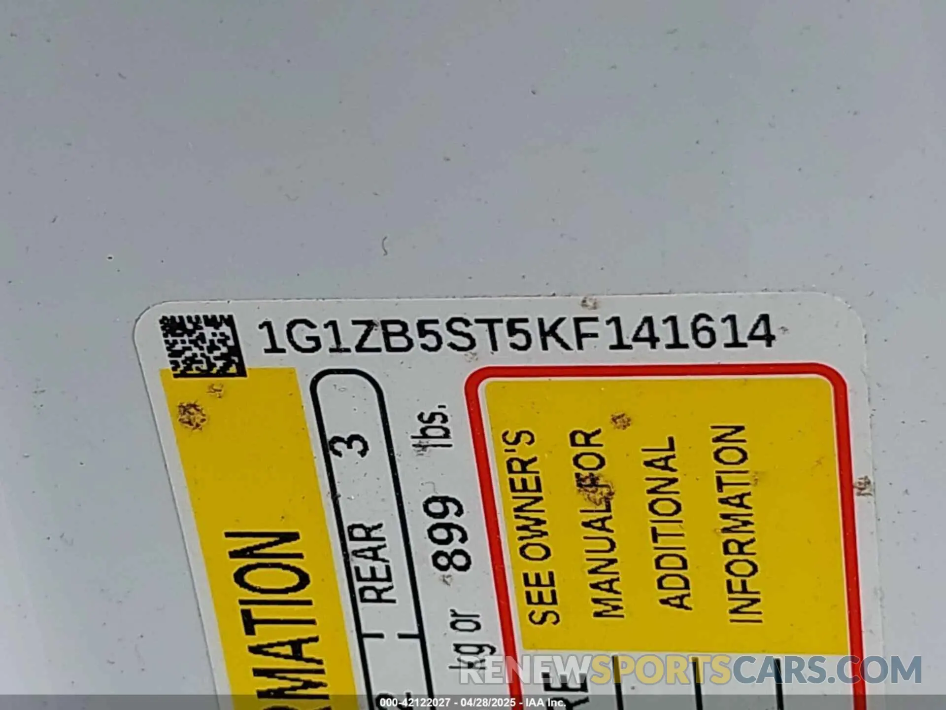 9 Photograph of a damaged car 1G1ZB5ST5KF141614 CHEVROLET MALIBU 2019
