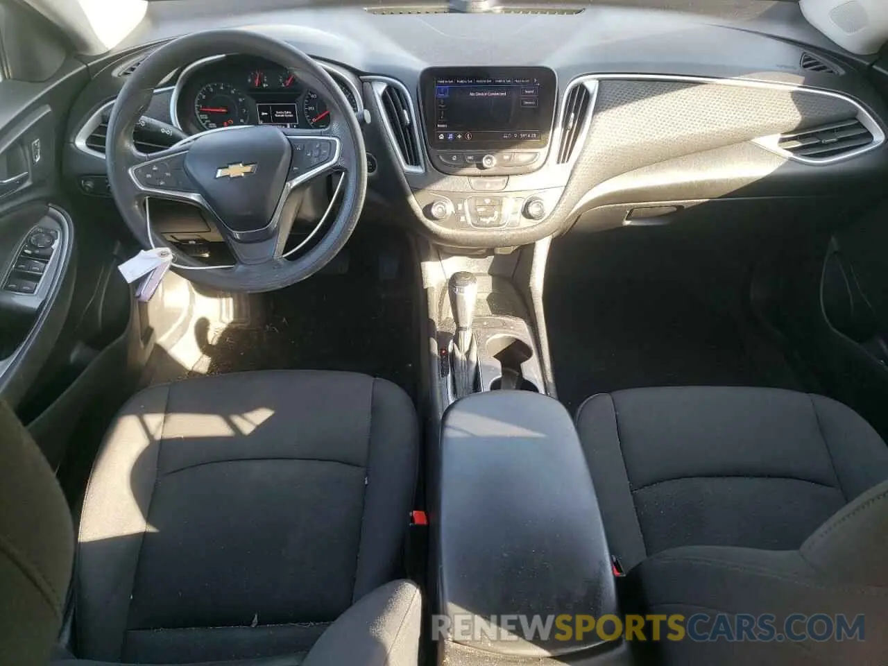 8 Photograph of a damaged car 1G1ZB5ST5KF143038 CHEVROLET MALIBU 2019