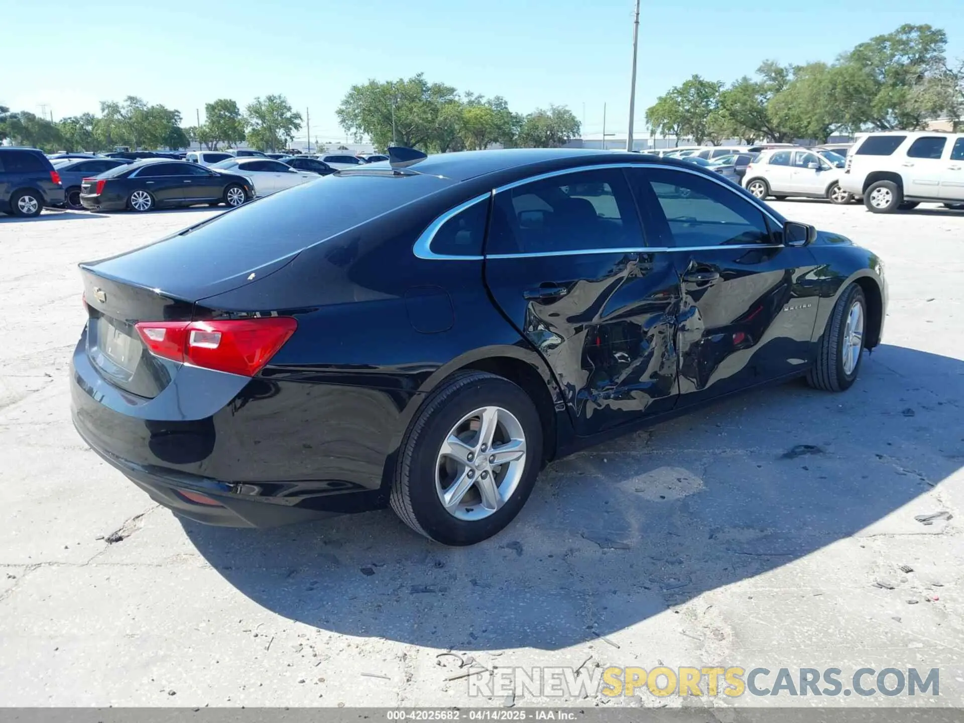 4 Photograph of a damaged car 1G1ZB5ST5KF191610 CHEVROLET MALIBU 2019