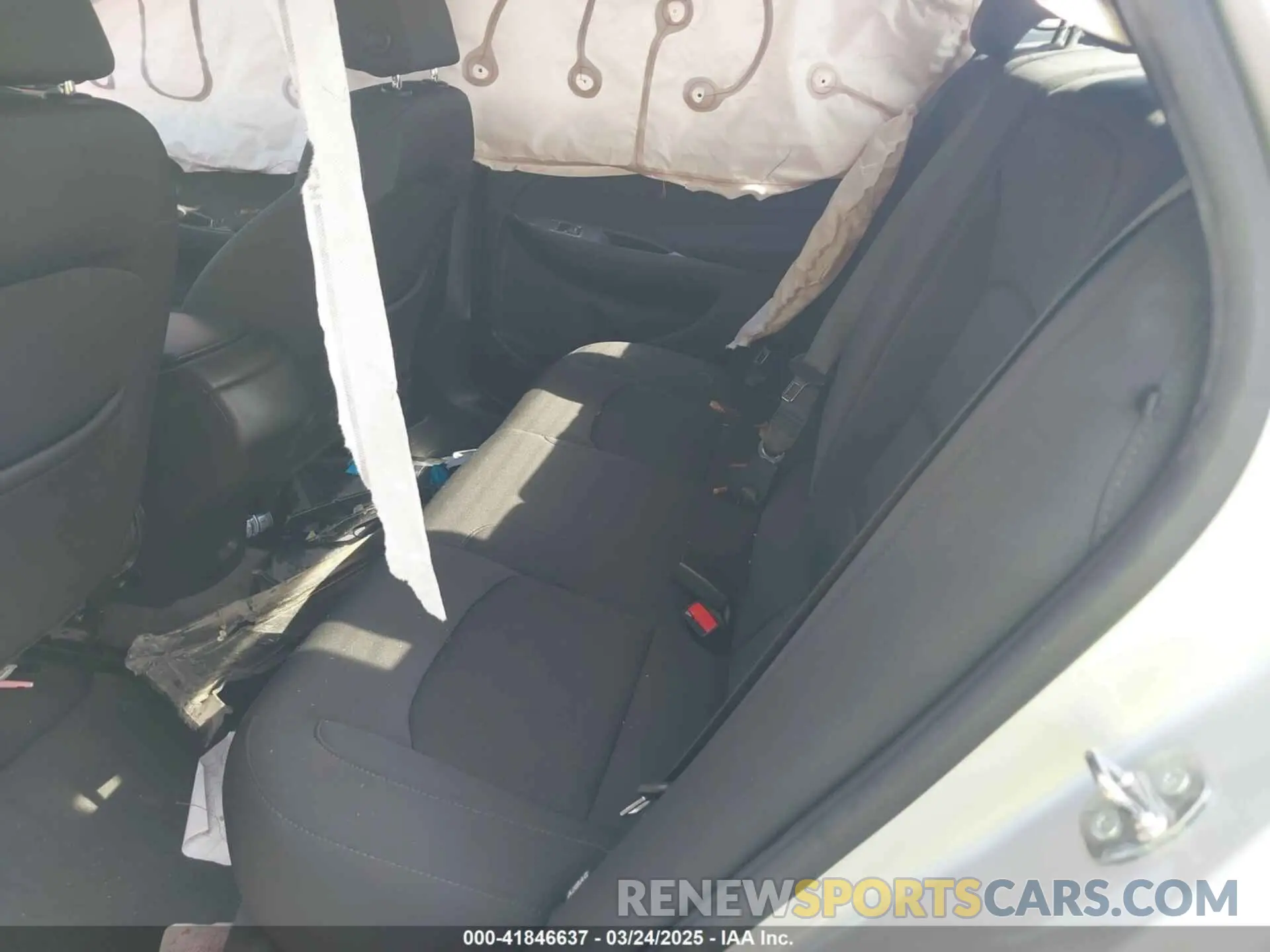 8 Photograph of a damaged car 1G1ZB5ST5KF222757 CHEVROLET MALIBU 2019