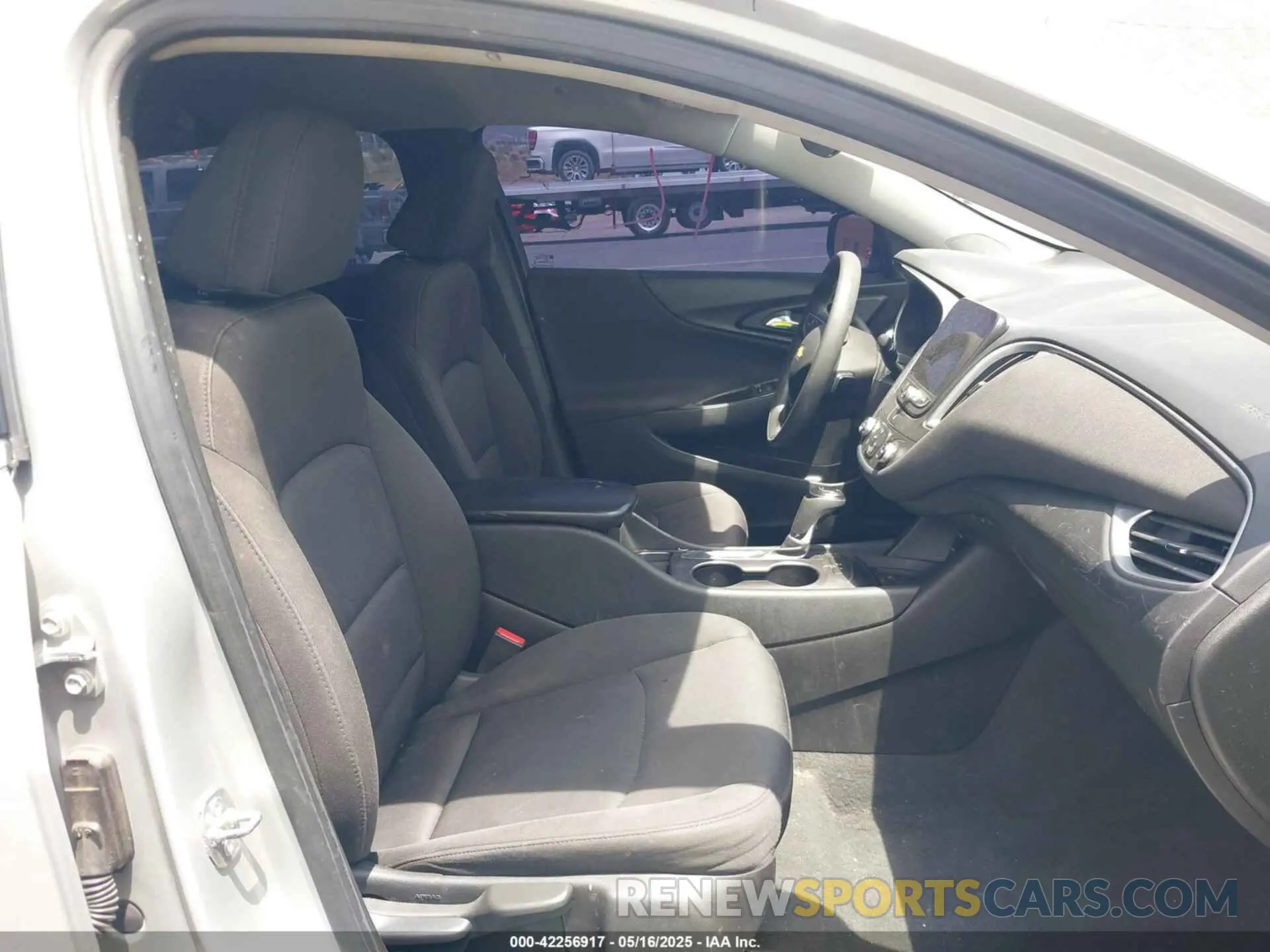 5 Photograph of a damaged car 1G1ZB5ST6KF145767 CHEVROLET MALIBU 2019