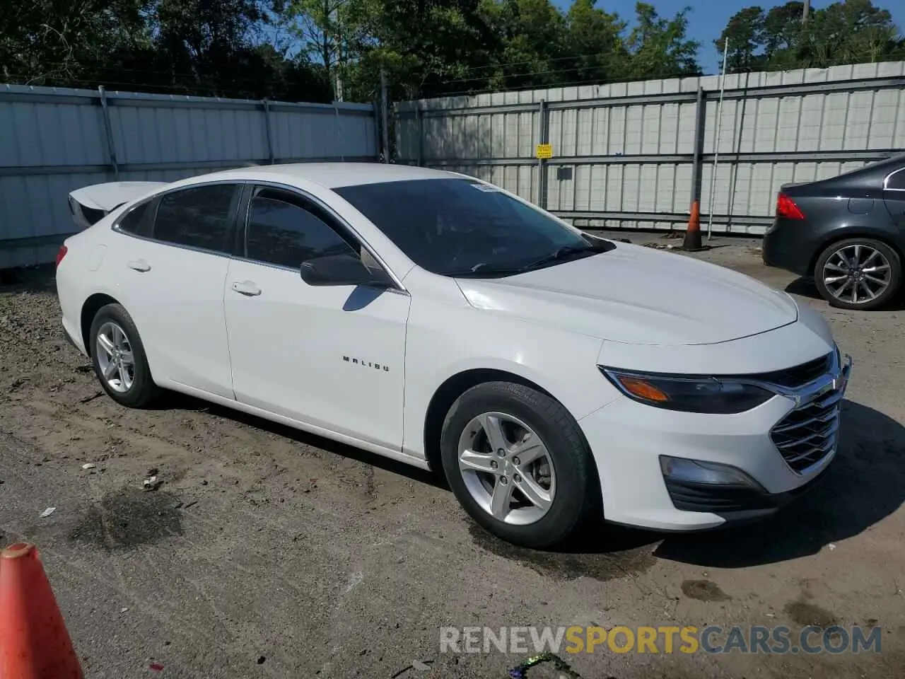 4 Photograph of a damaged car 1G1ZB5ST7KF125768 CHEVROLET MALIBU 2019