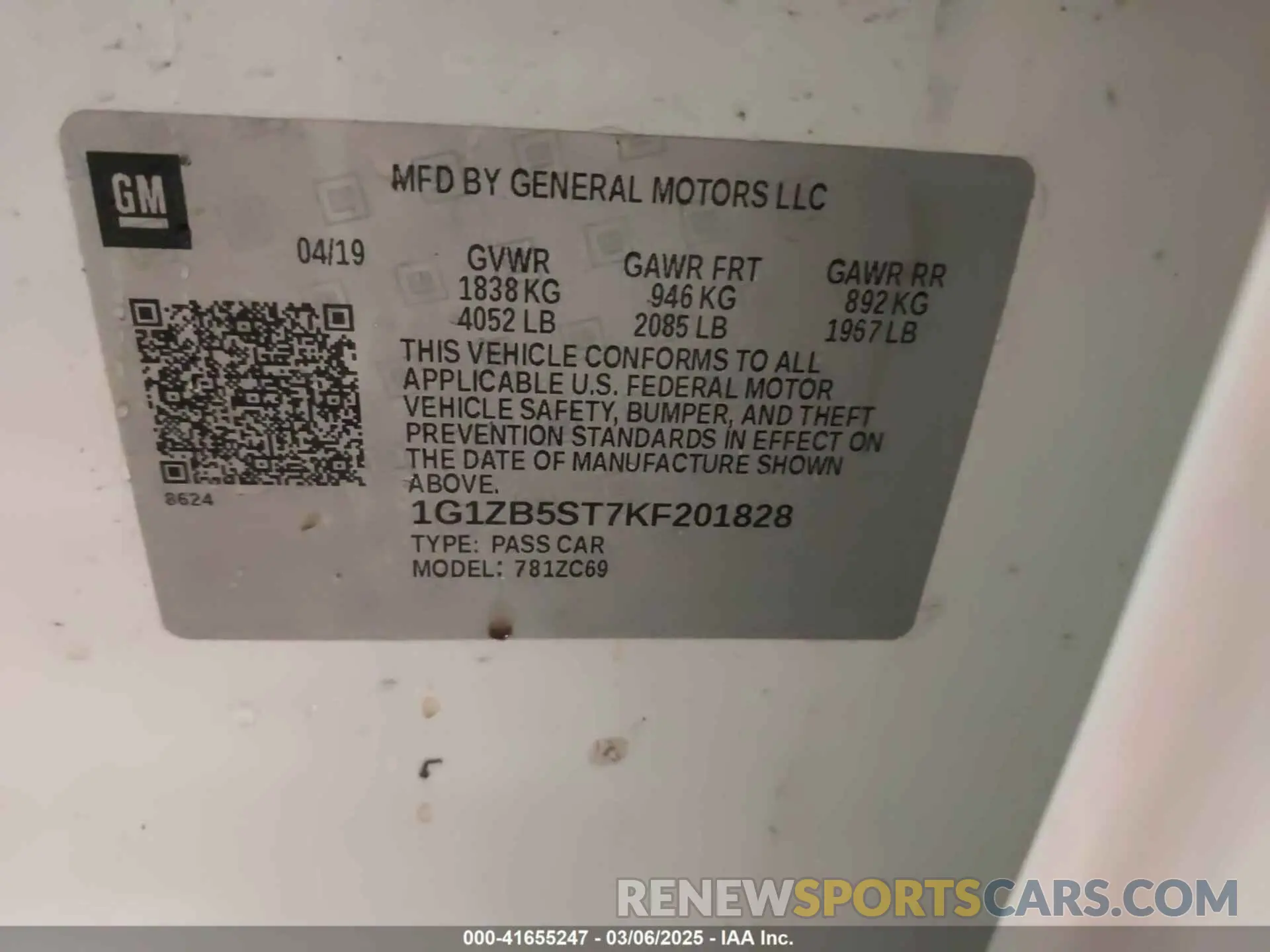 9 Photograph of a damaged car 1G1ZB5ST7KF201828 CHEVROLET MALIBU 2019