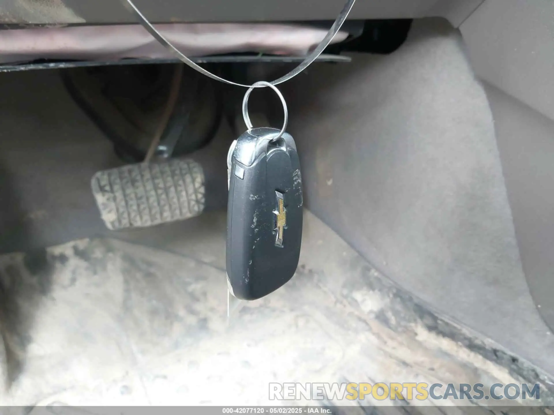 11 Photograph of a damaged car 1G1ZB5ST8KF203815 CHEVROLET MALIBU 2019