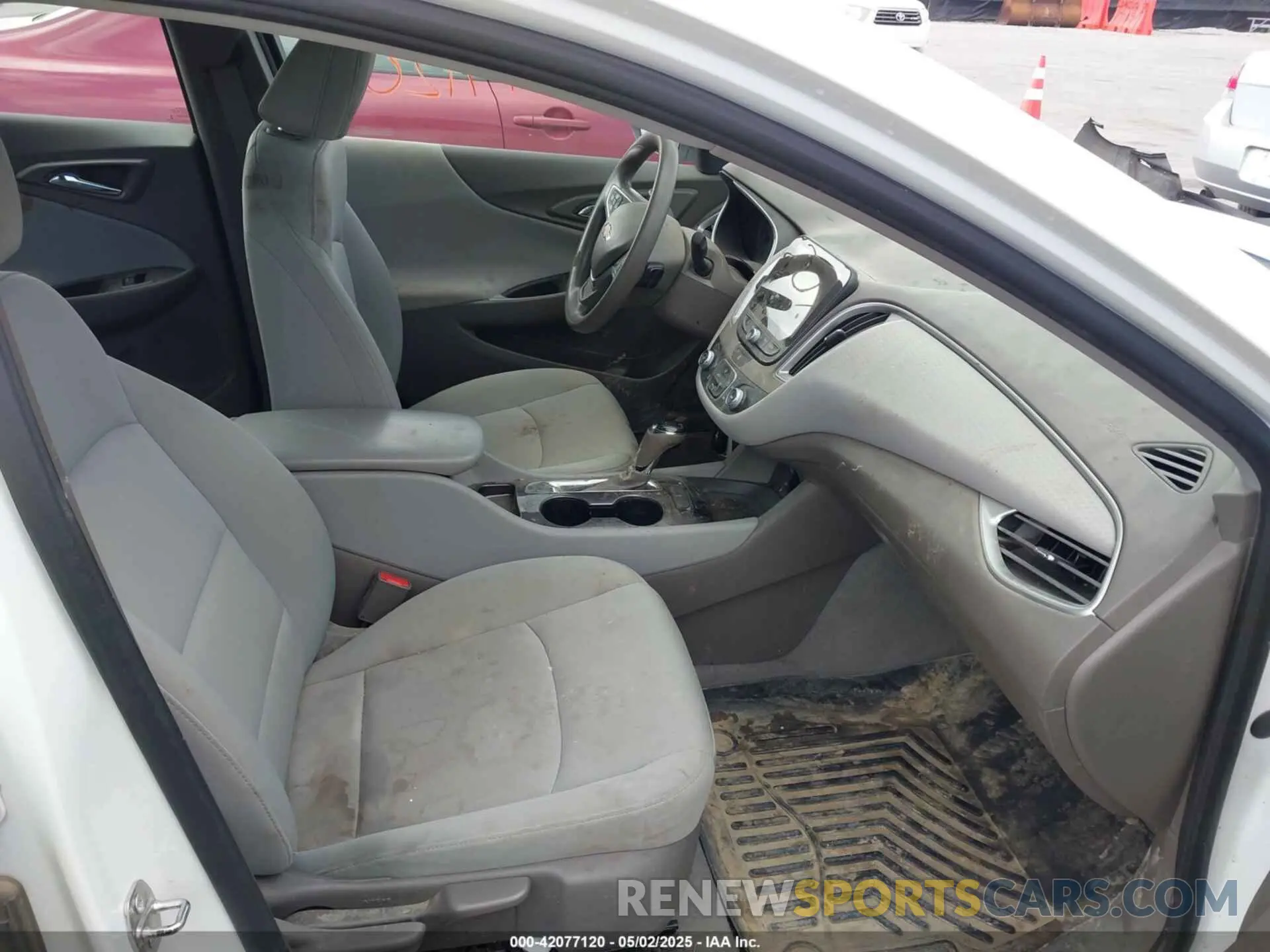5 Photograph of a damaged car 1G1ZB5ST8KF203815 CHEVROLET MALIBU 2019