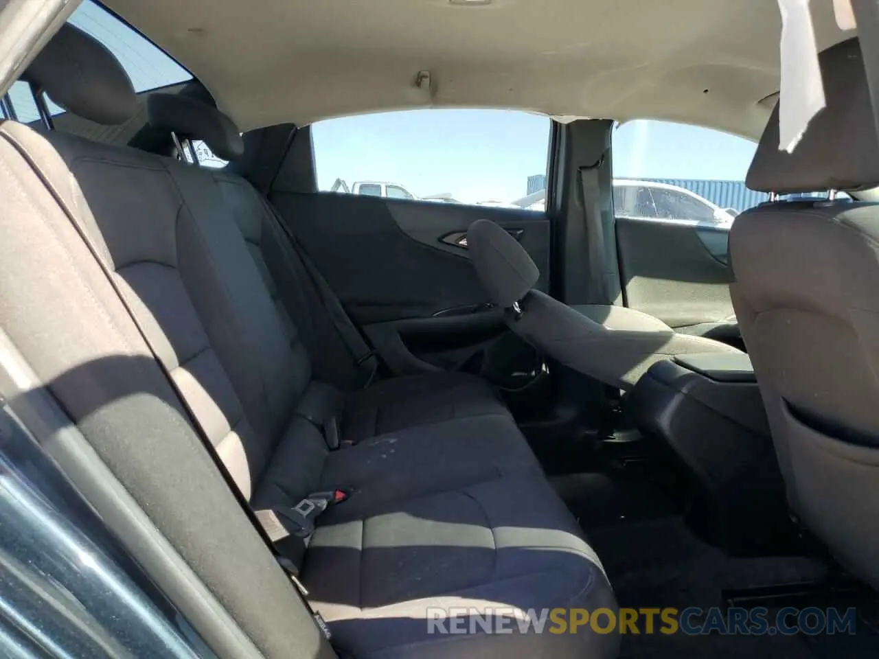 11 Photograph of a damaged car 1G1ZB5ST9KF125707 CHEVROLET MALIBU 2019
