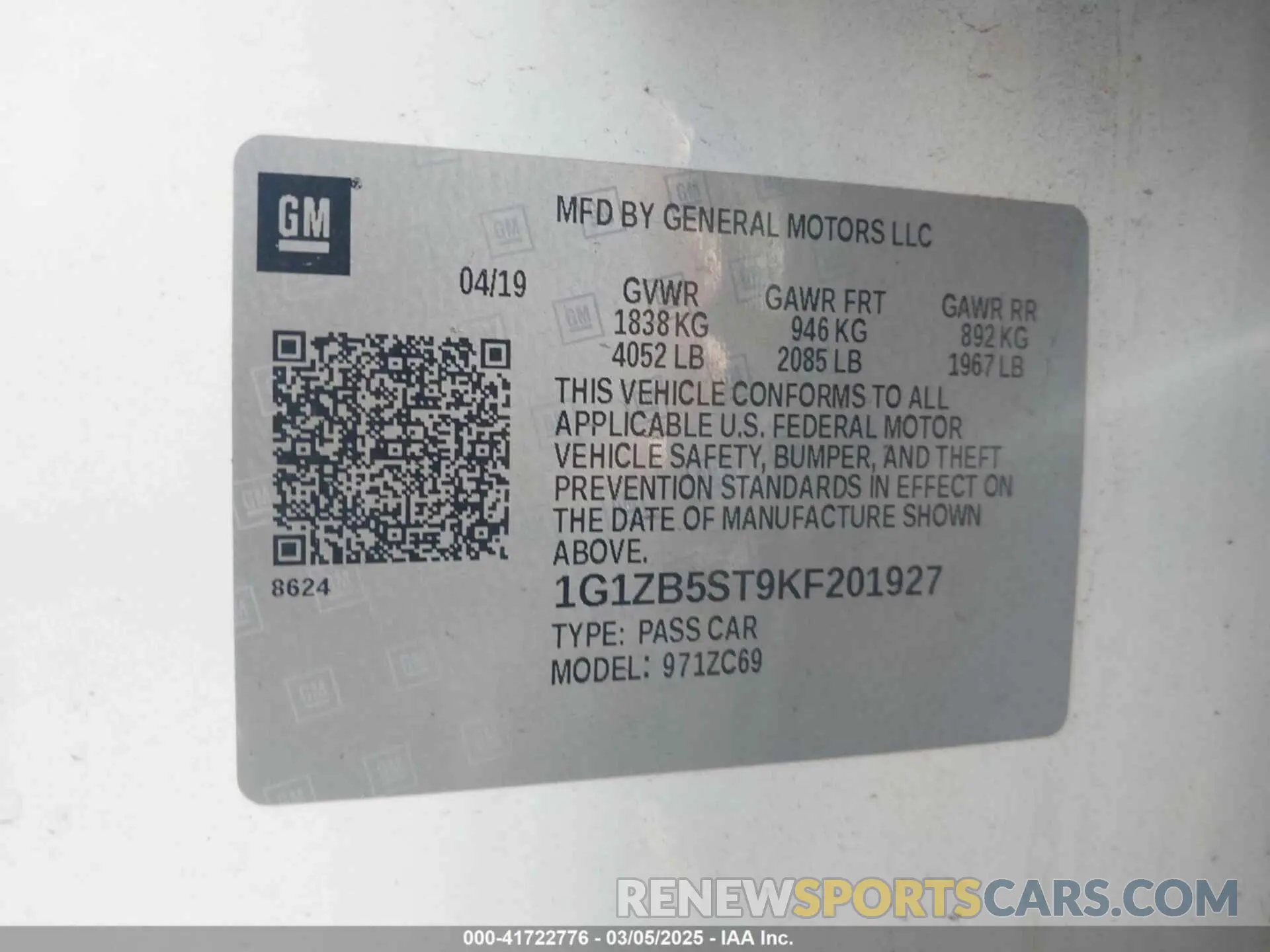 9 Photograph of a damaged car 1G1ZB5ST9KF201927 CHEVROLET MALIBU 2019