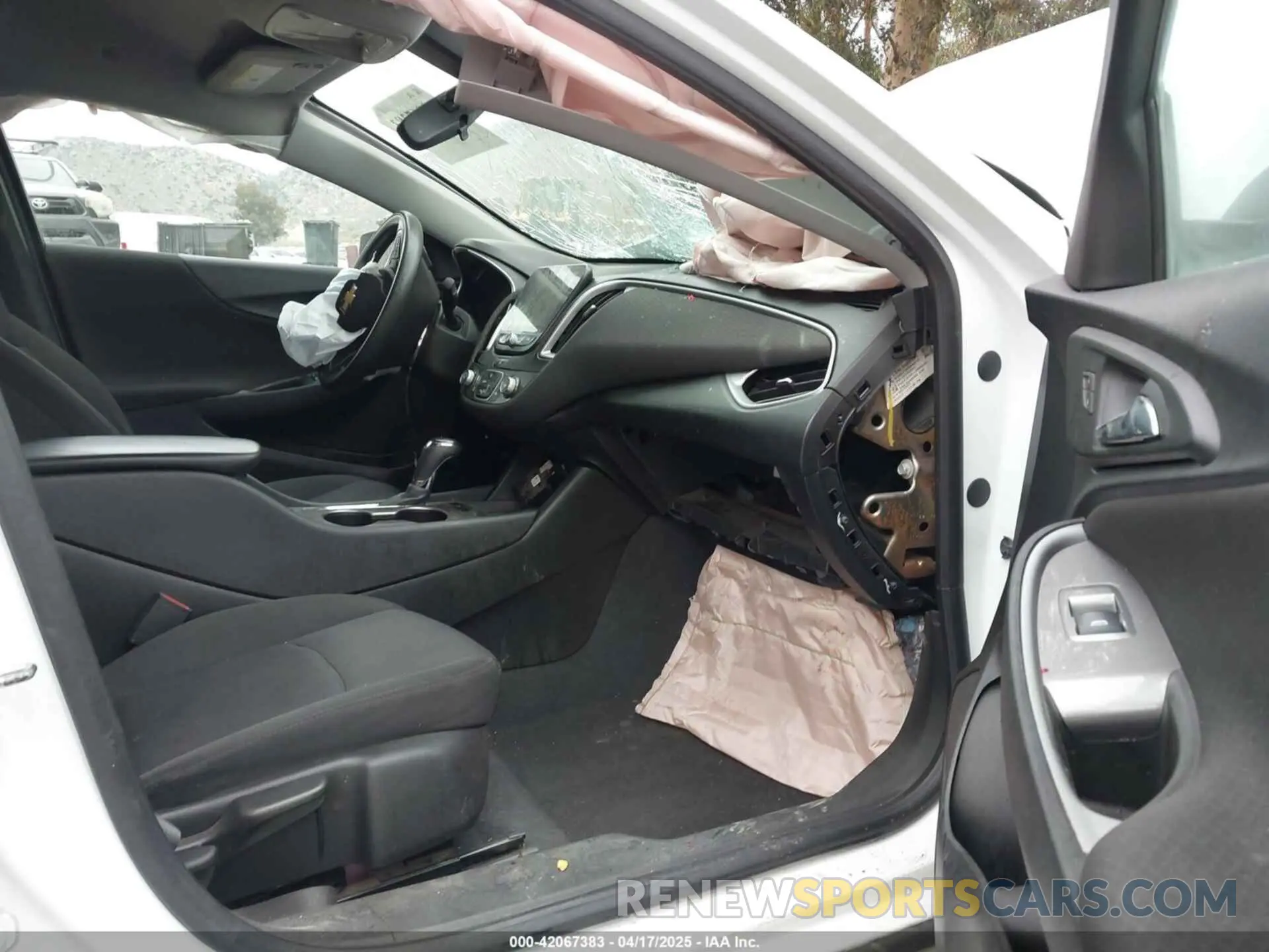 5 Photograph of a damaged car 1G1ZB5STXKF220180 CHEVROLET MALIBU 2019