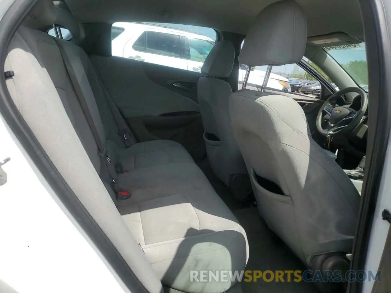 10 Photograph of a damaged car 1G1ZC5ST0KF200095 CHEVROLET MALIBU 2019