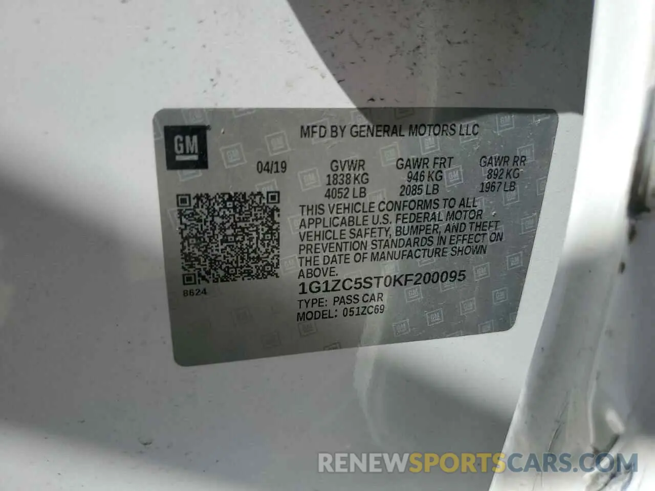 13 Photograph of a damaged car 1G1ZC5ST0KF200095 CHEVROLET MALIBU 2019