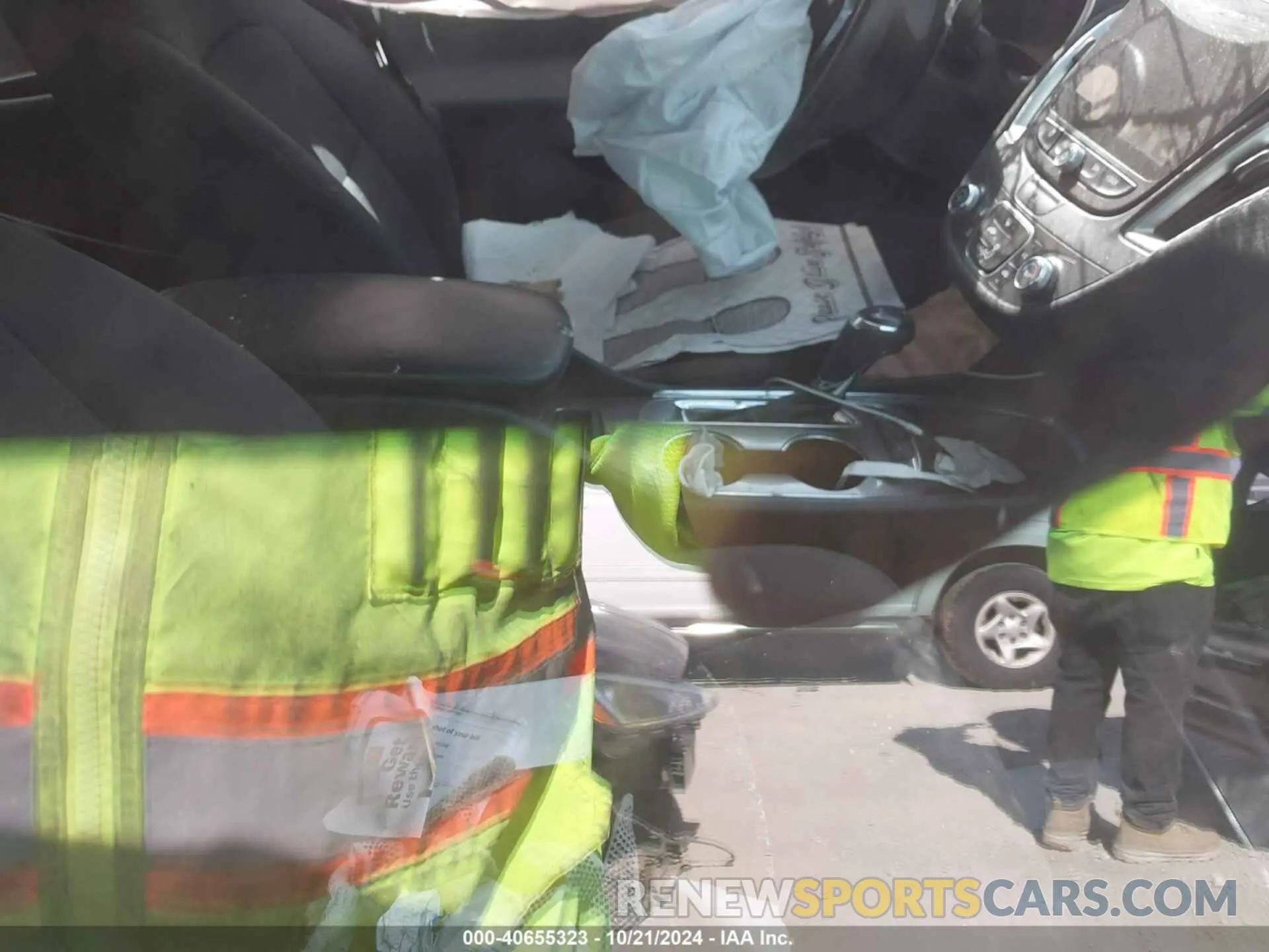 5 Photograph of a damaged car 1G1ZC5ST1KF138058 CHEVROLET MALIBU 2019