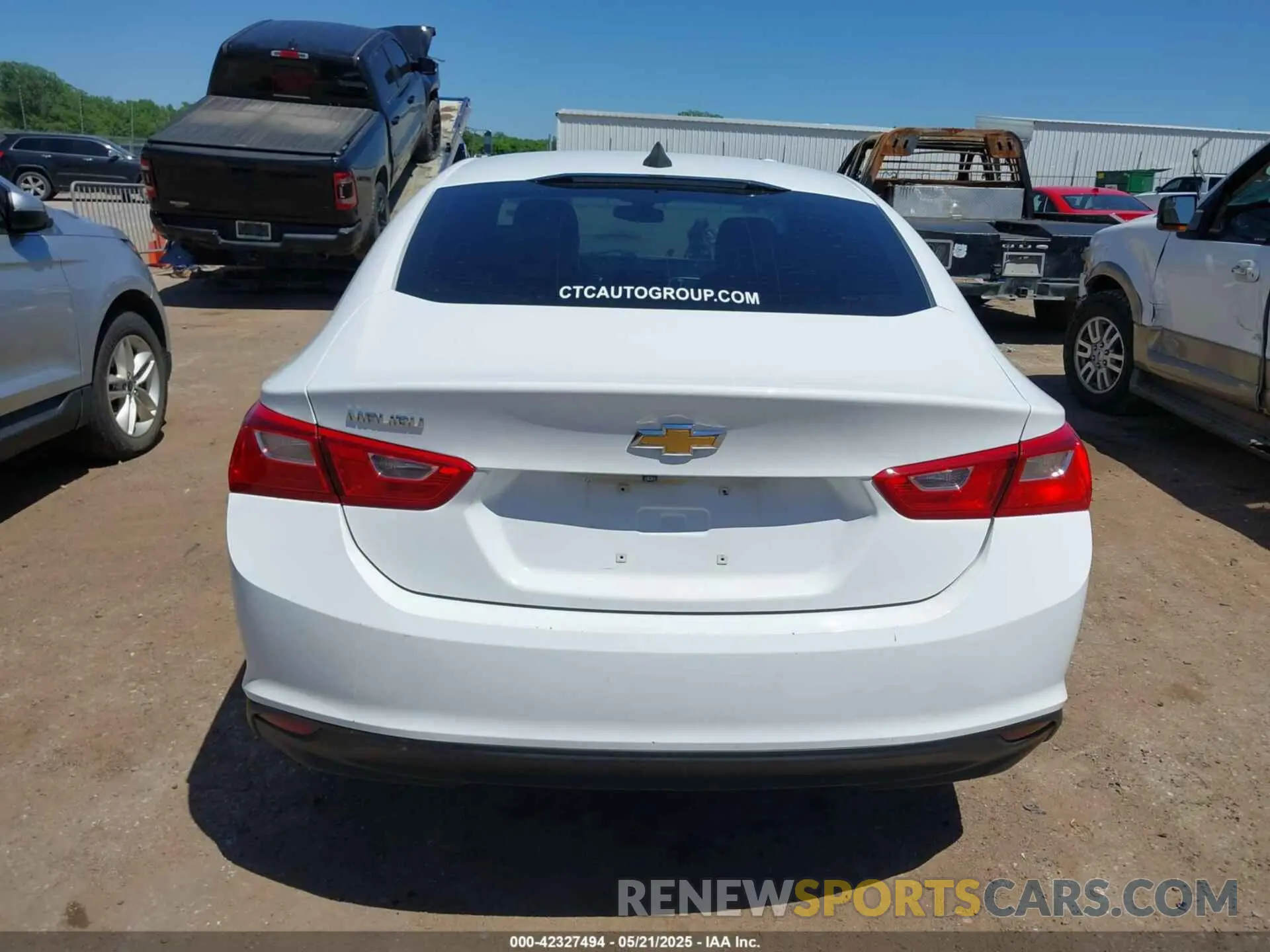 16 Photograph of a damaged car 1G1ZC5ST1KF169455 CHEVROLET MALIBU 2019