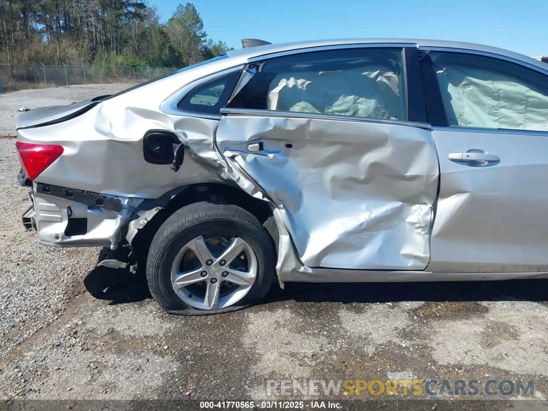 19 Photograph of a damaged car 1G1ZC5ST1KF210196 CHEVROLET MALIBU 2019