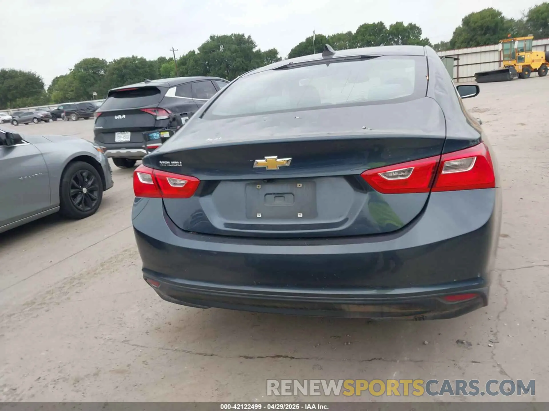 16 Photograph of a damaged car 1G1ZC5ST2KF184322 CHEVROLET MALIBU 2019