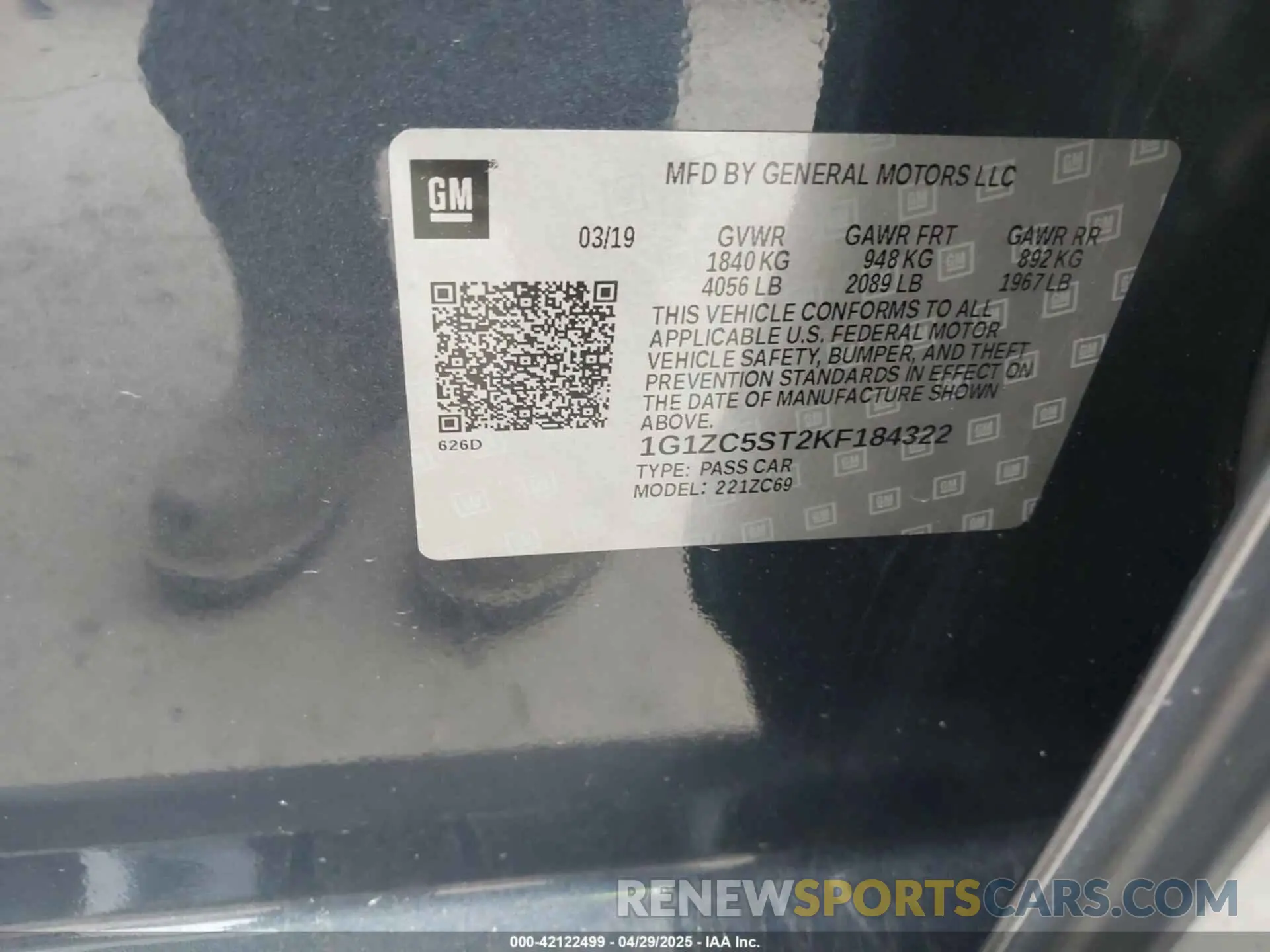 9 Photograph of a damaged car 1G1ZC5ST2KF184322 CHEVROLET MALIBU 2019